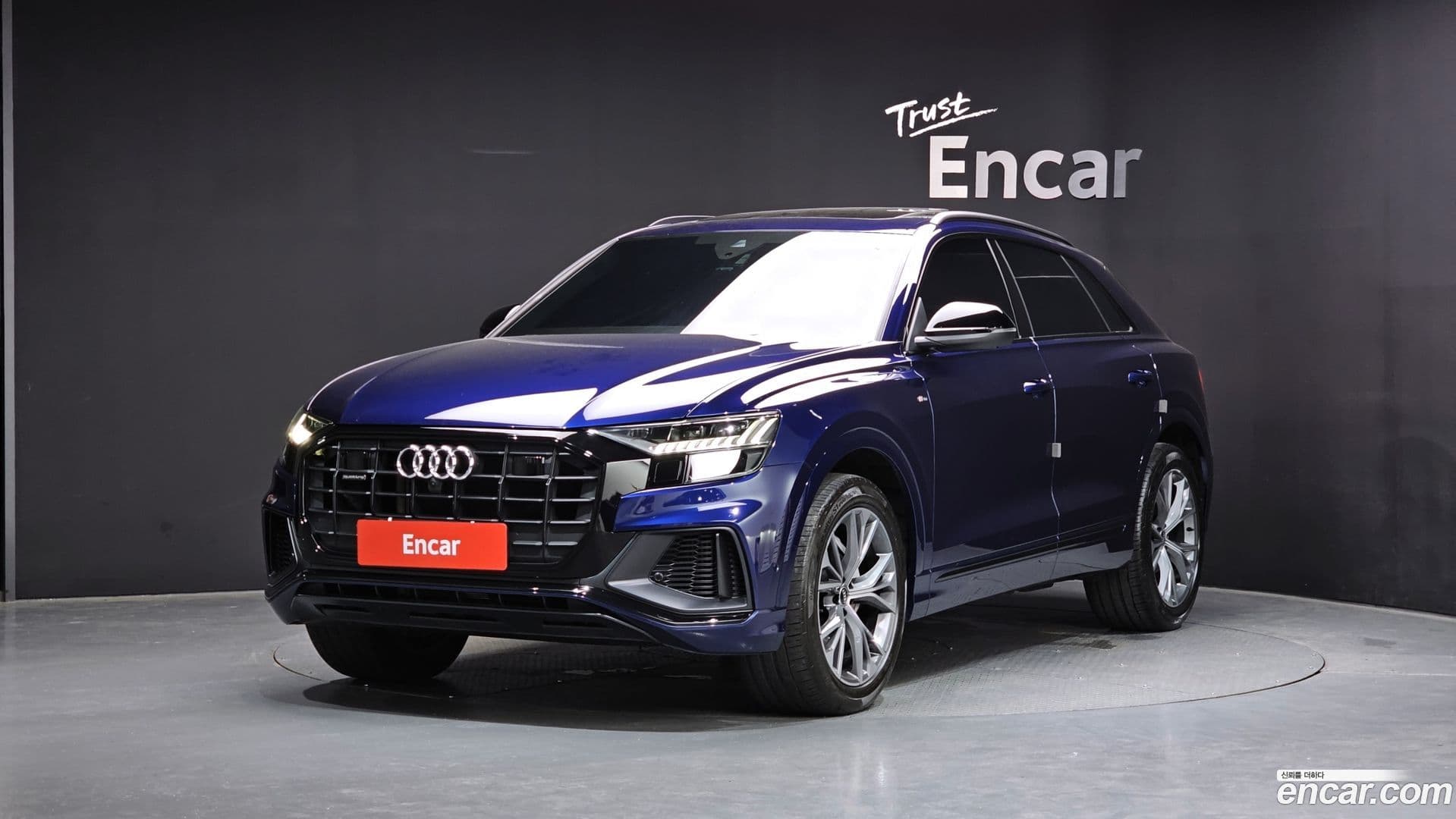 Main__Slider__Photo:Q8 Audi 2022.4-0