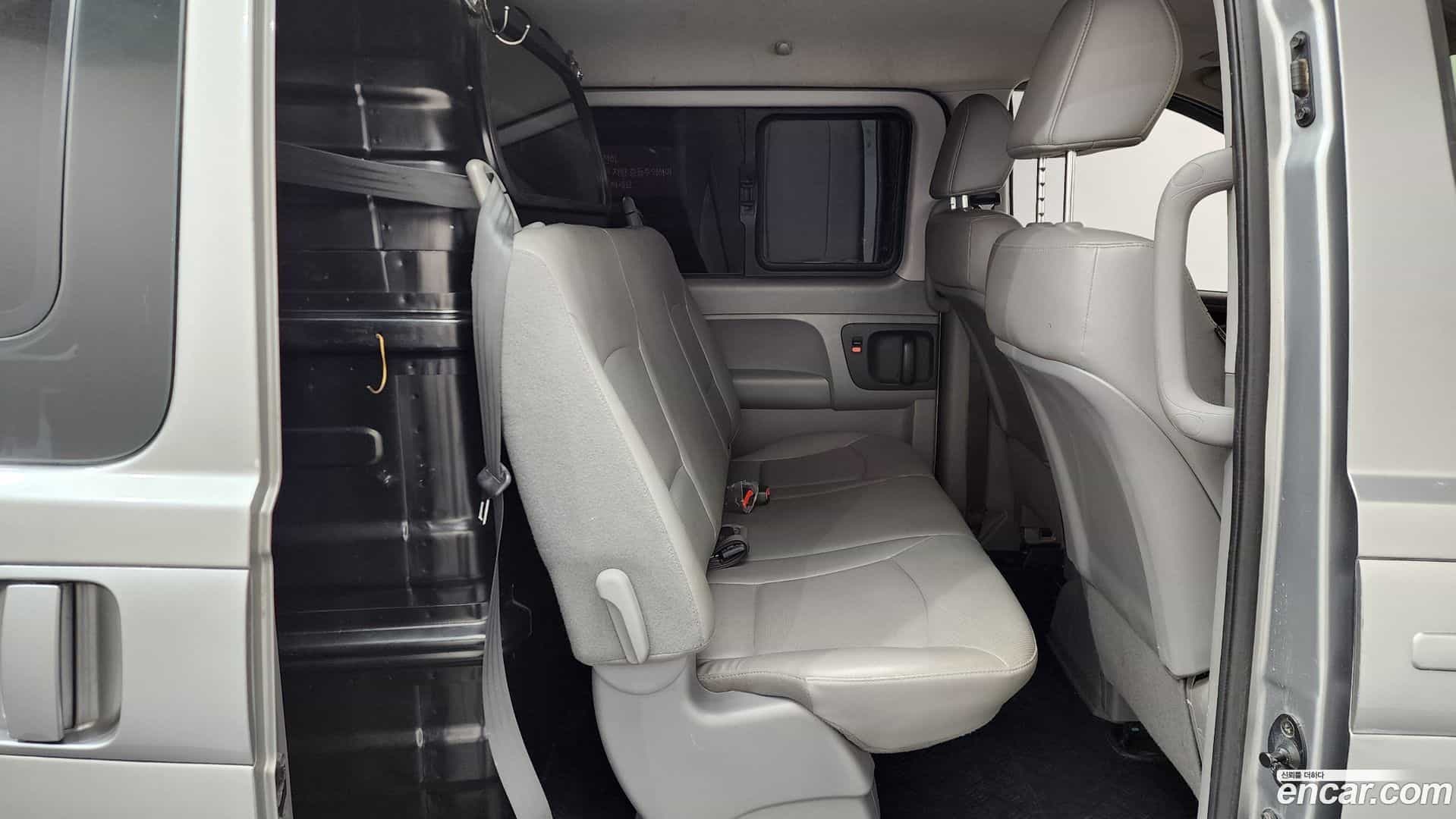 Starex Hyundai 2018.3-OPTION-015