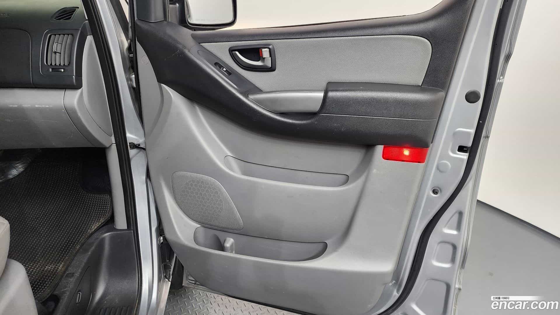 Starex Hyundai 2018.3-INNER-034