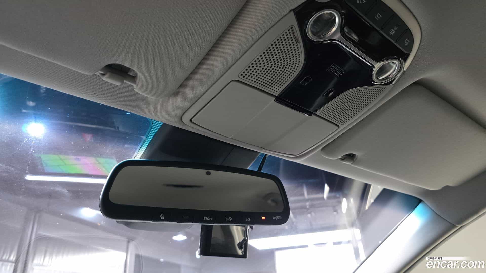 Grandeur Hyundai 2019.4-OPTION-021