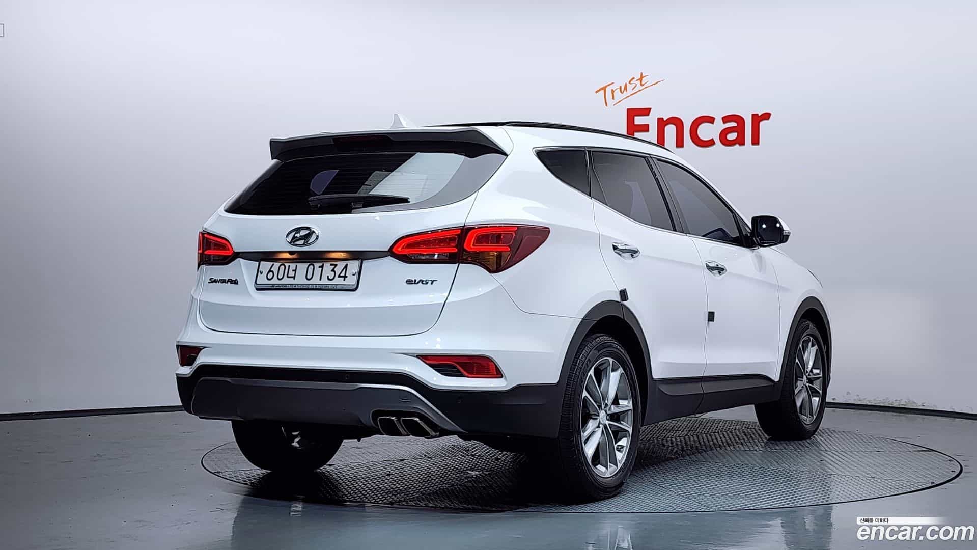 Santafe Hyundai 2017.0-OUTER-002