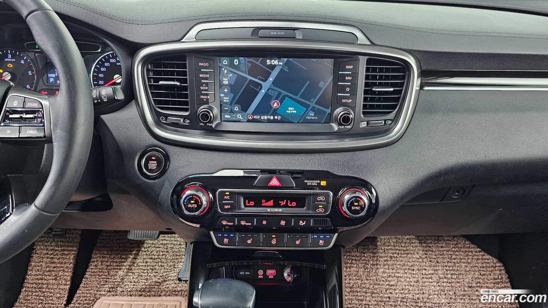 Sorento Kia 2018.2-OPTION-017