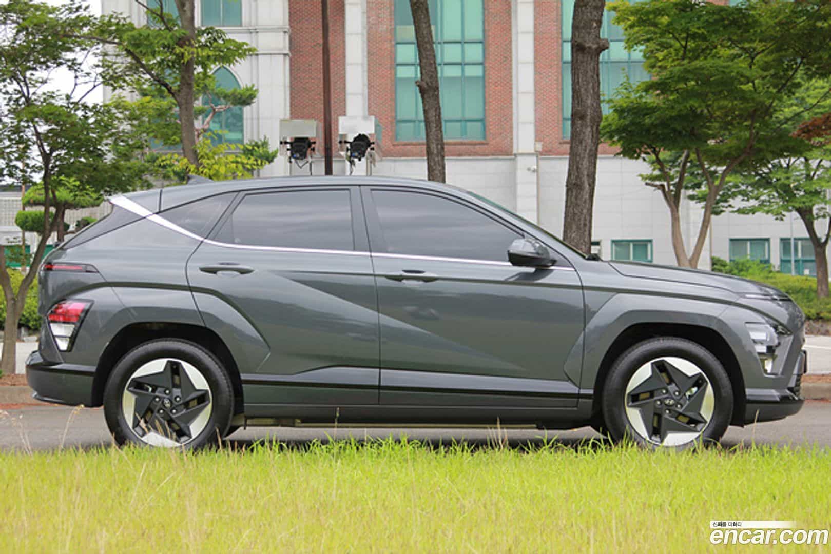 Kona Hyundai 2025.4-OUTER-005