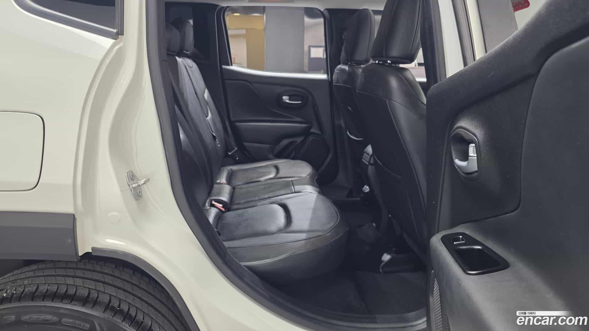 Renegade Jeep 2021.2-OPTION-016