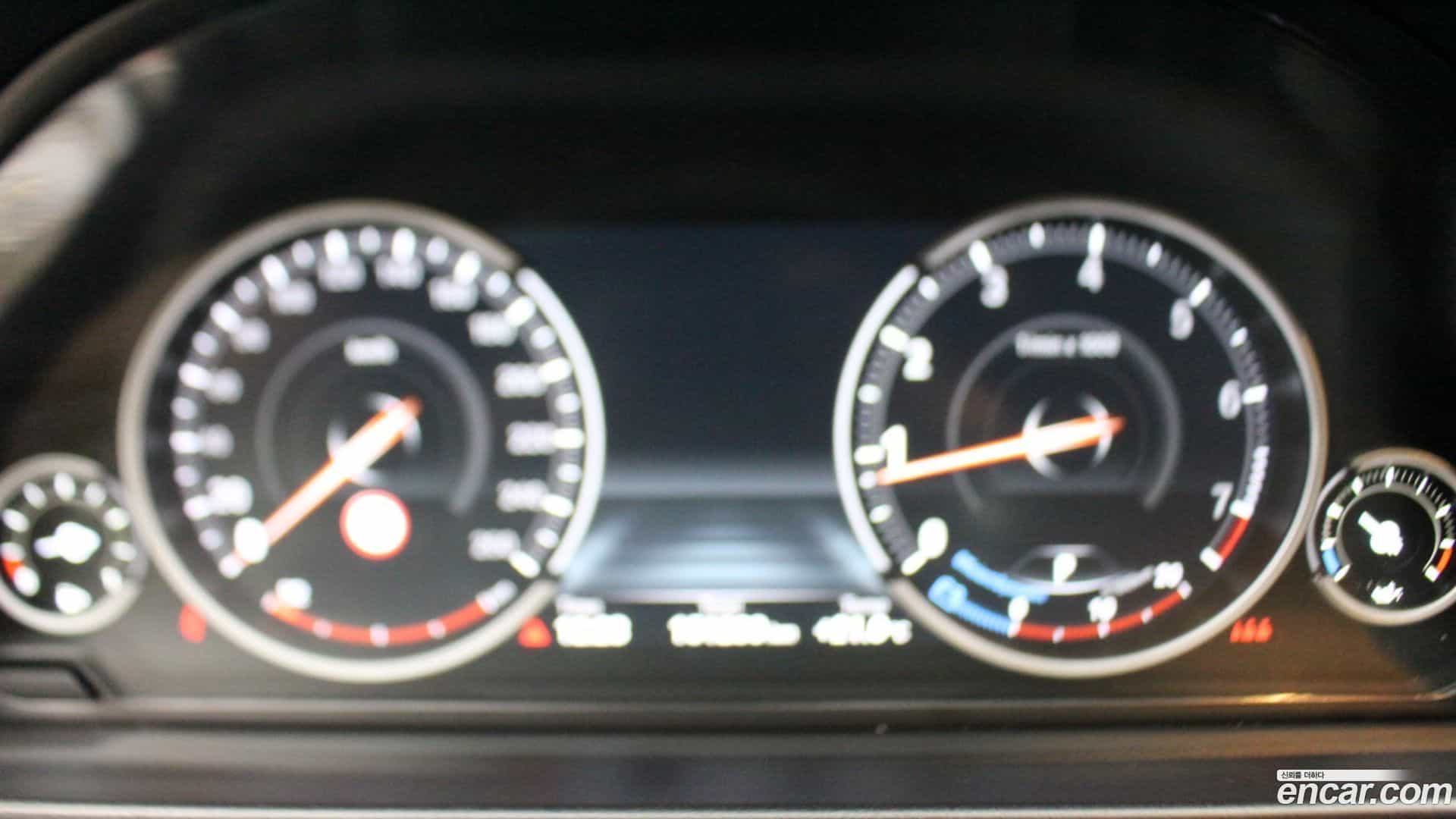 5-Series BMW 2015.11-INNER-008