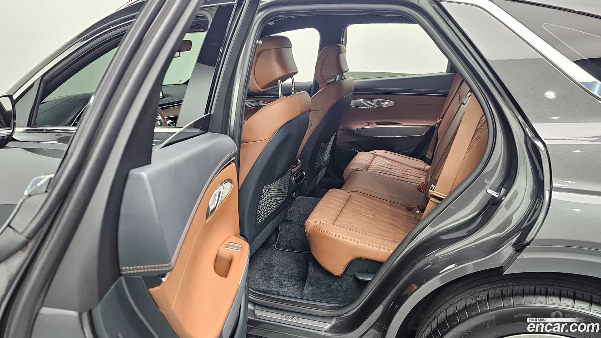 GV70 Genesis 2023.2-OPTION-041