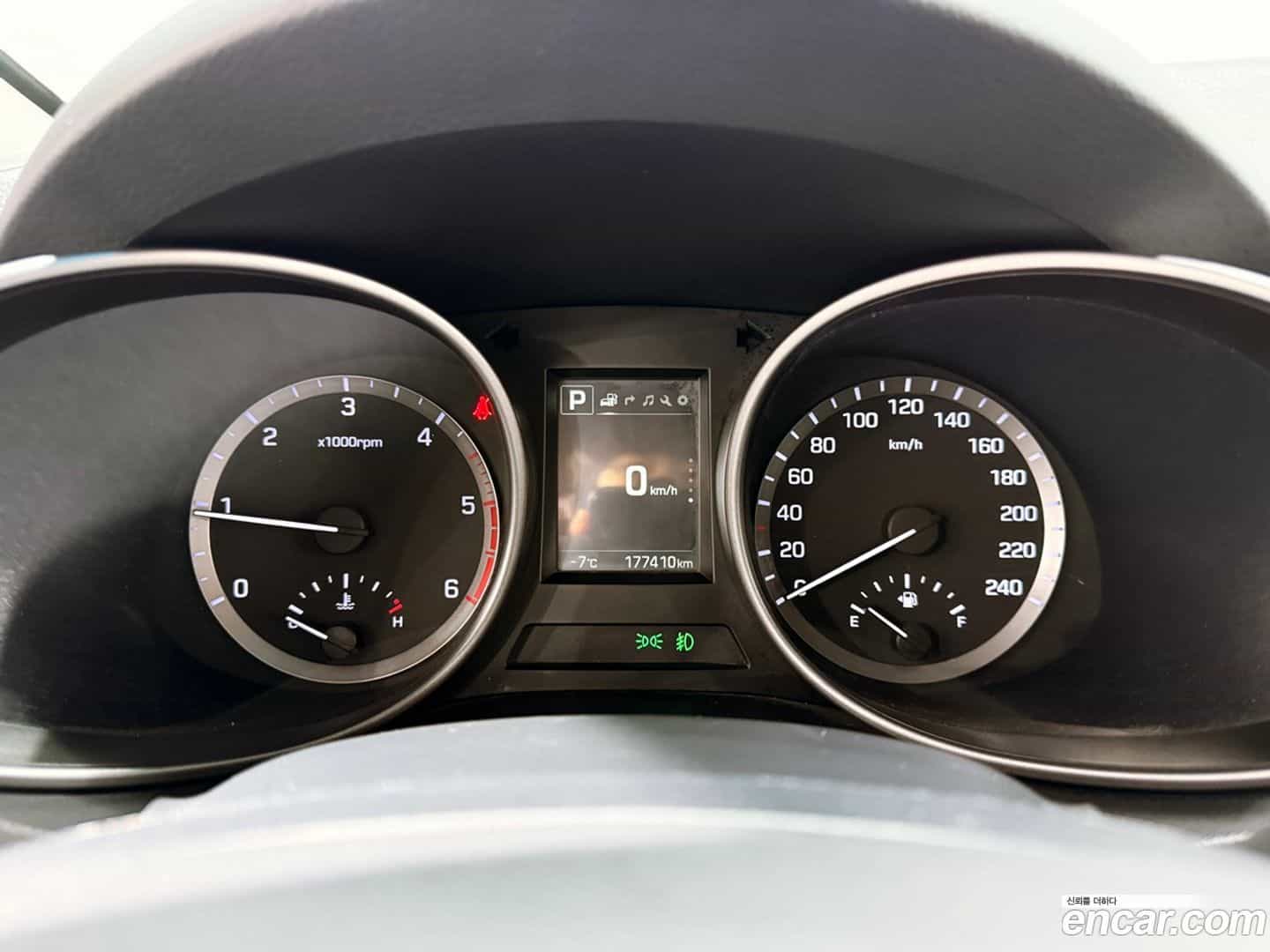 Santafe Hyundai 2016.0-OUTER-005