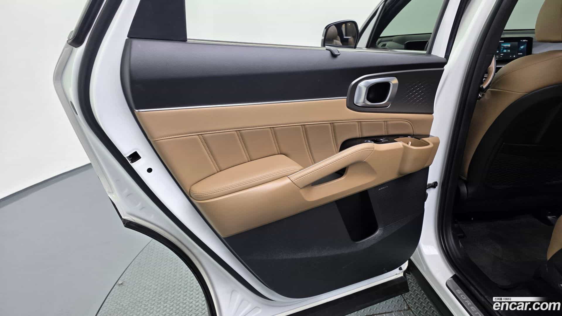 Sorento Kia 2024.2-INNER-035