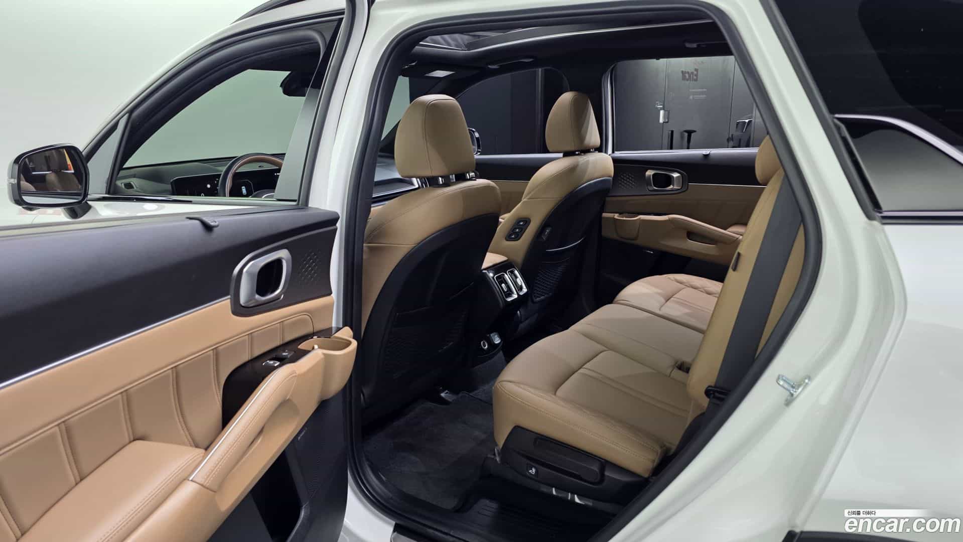 Sorento Kia 2024.2-INNER-036
