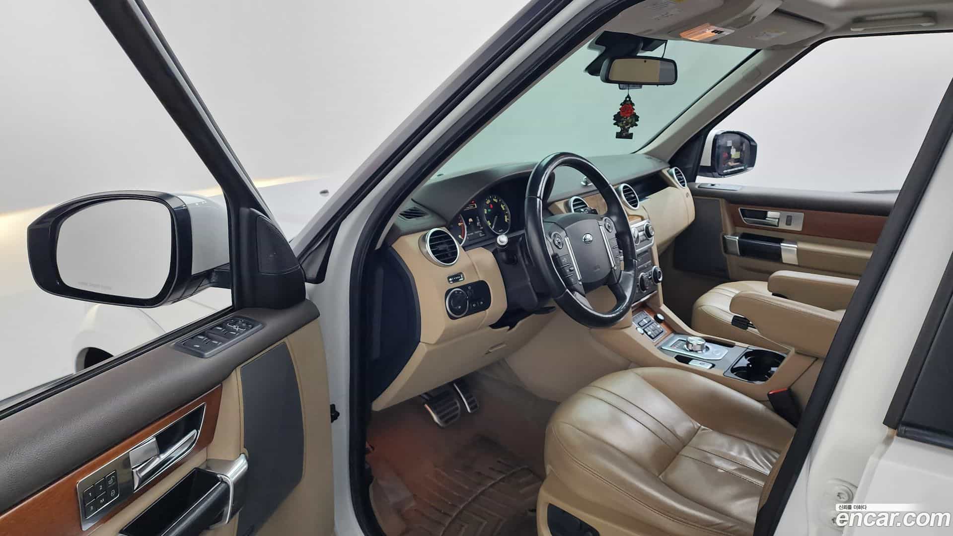 Discovery Land Rover 2016.5-INNER-010