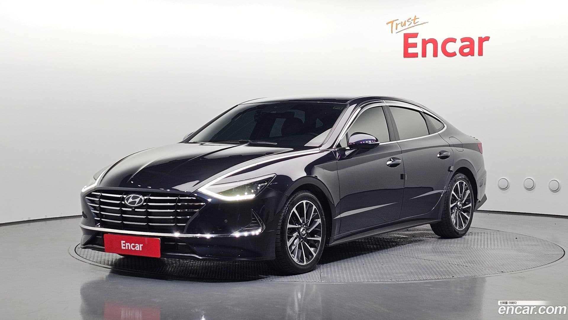 Main__Slider__Photo:Sonata Hyundai 2019.8-0