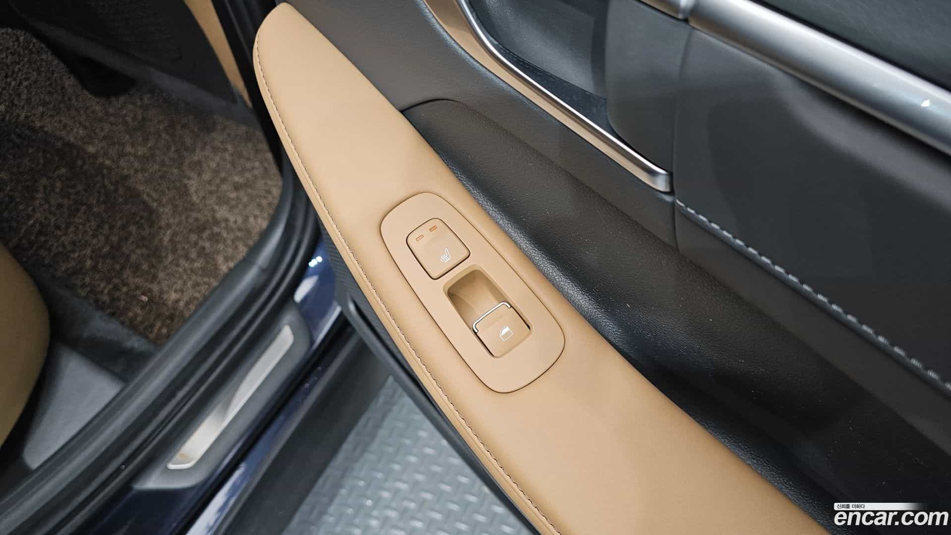 Sonata Hyundai 2019.8-OPTION-023