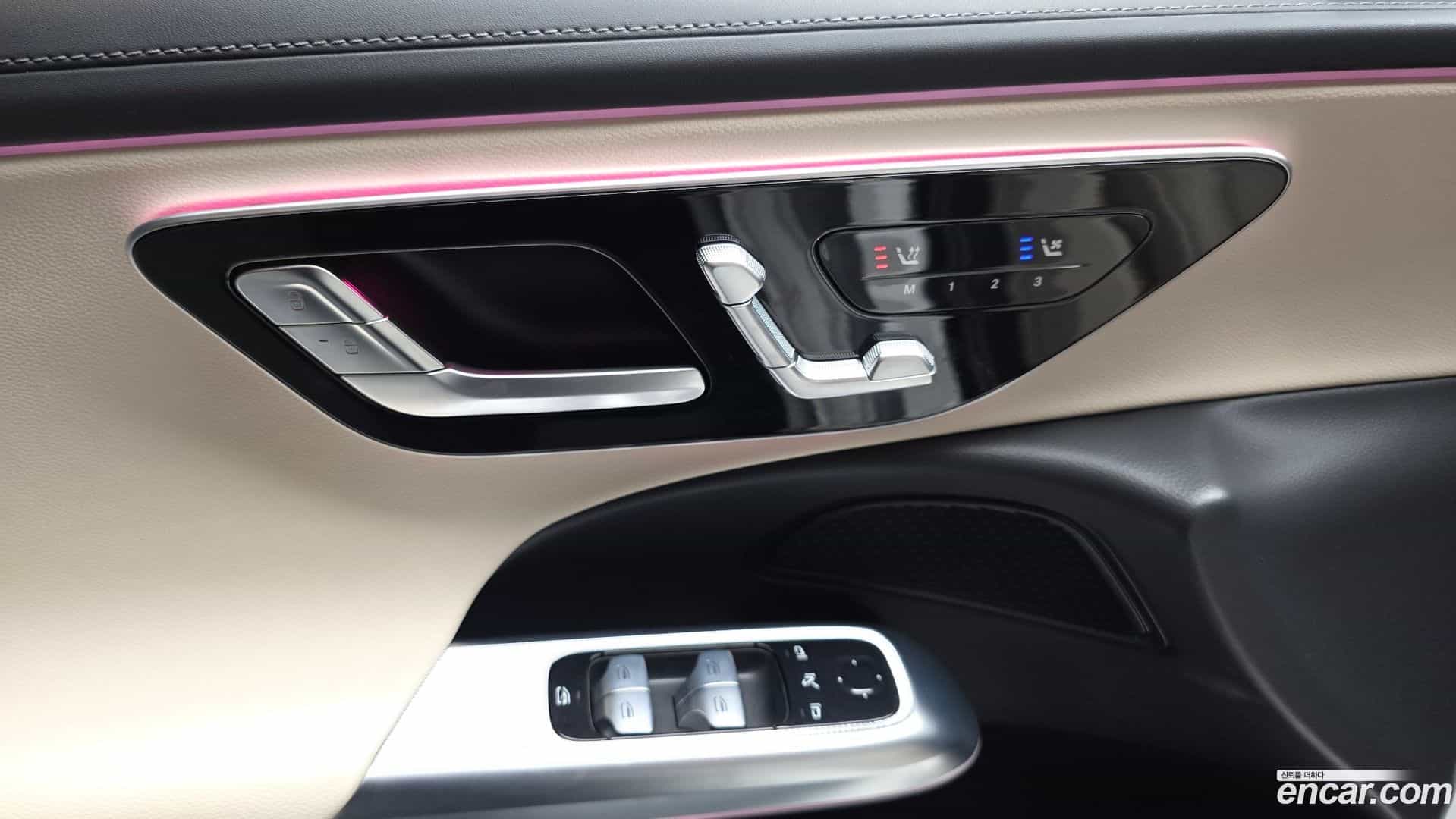 E-Class Mercedes-Benz 2025.10-OPTION-023