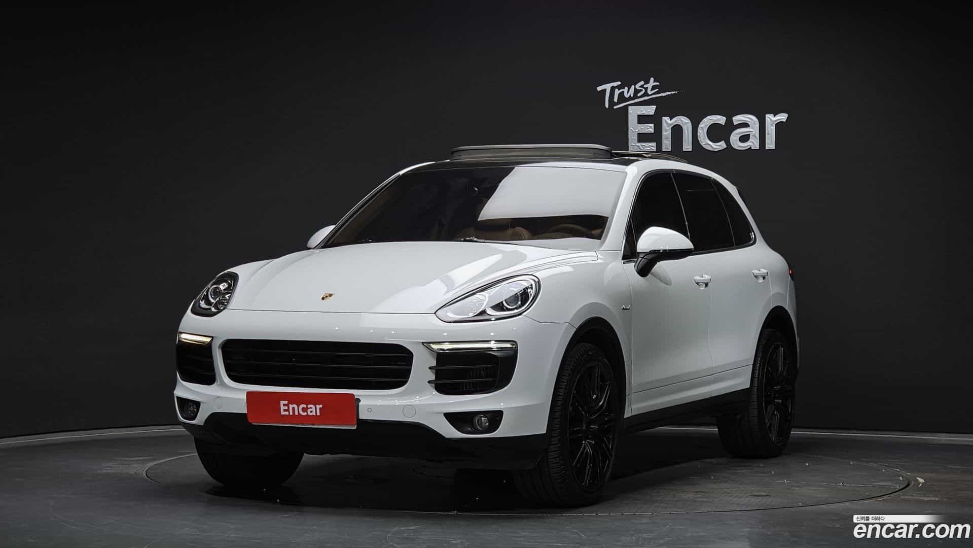 Cayenne Porsche 2016.5-OUTER-001