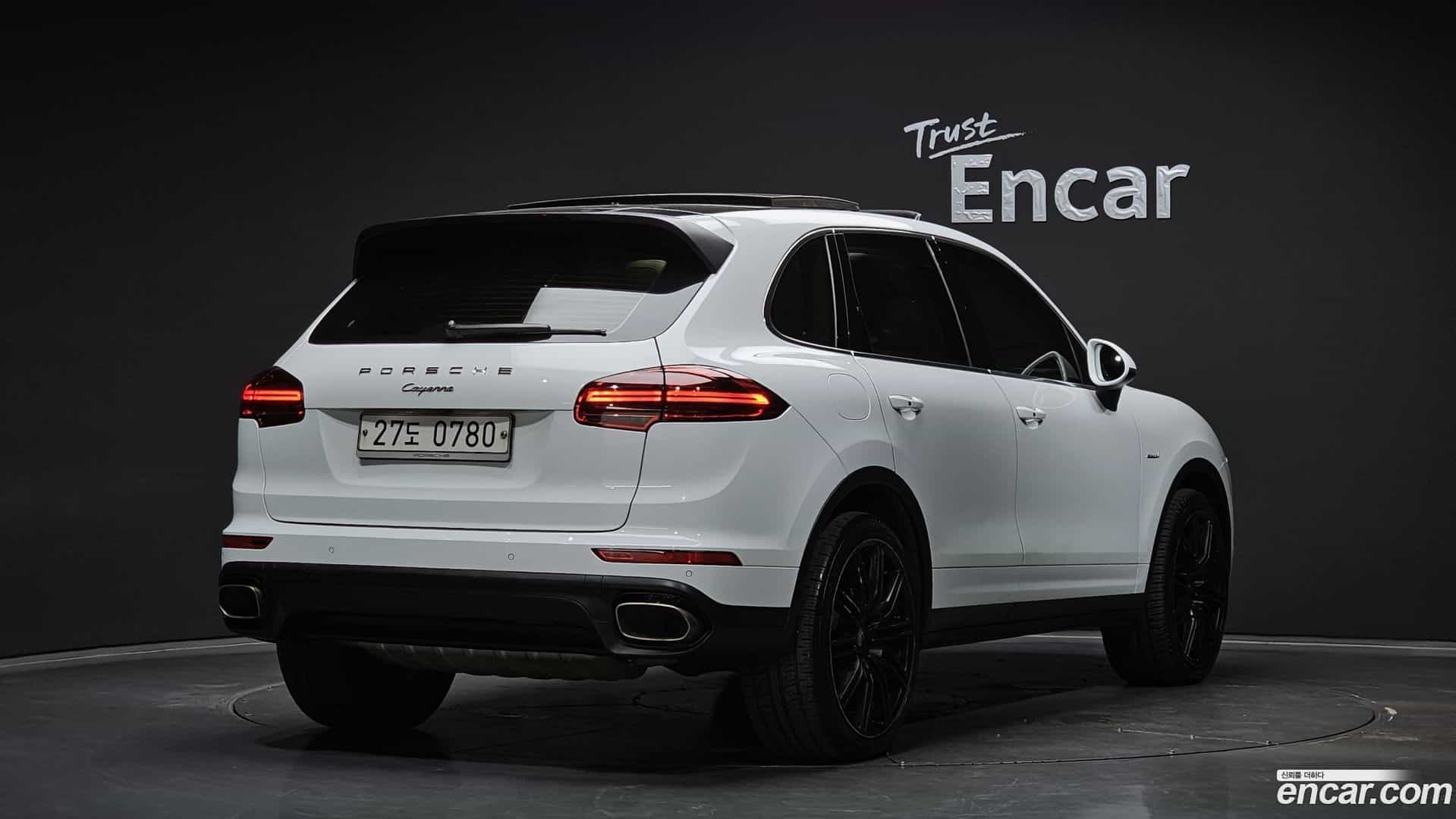 Cayenne Porsche 2016.5-OUTER-002