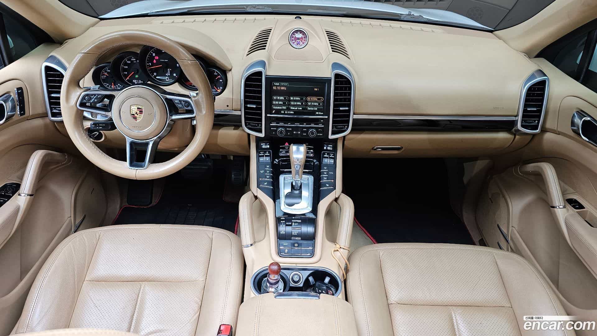 Cayenne Porsche 2016.5-INNER-007