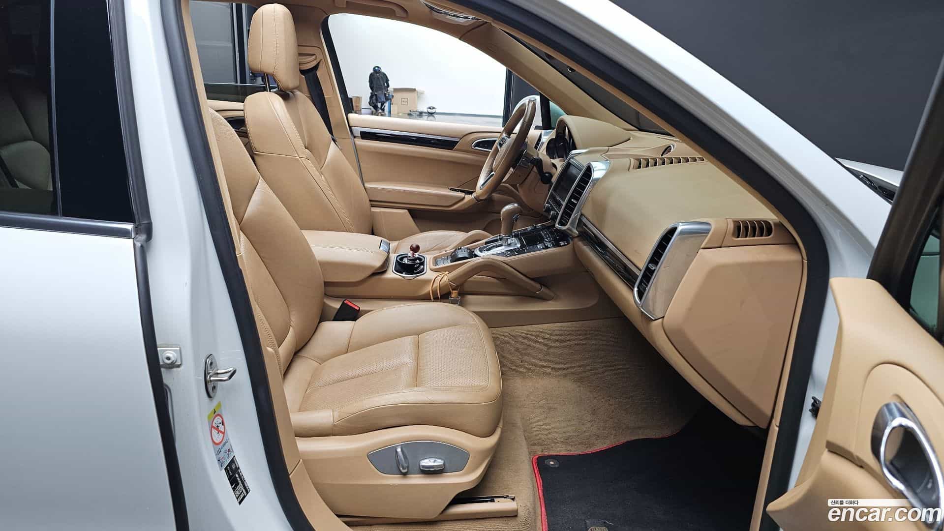Cayenne Porsche 2016.5-INNER-010