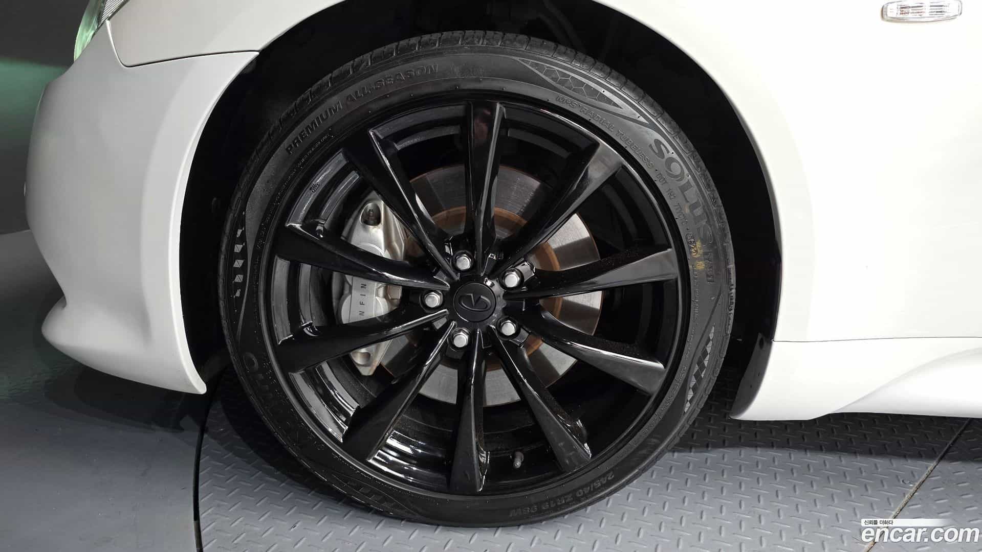 G Infiniti 2009.5-OUTER-005