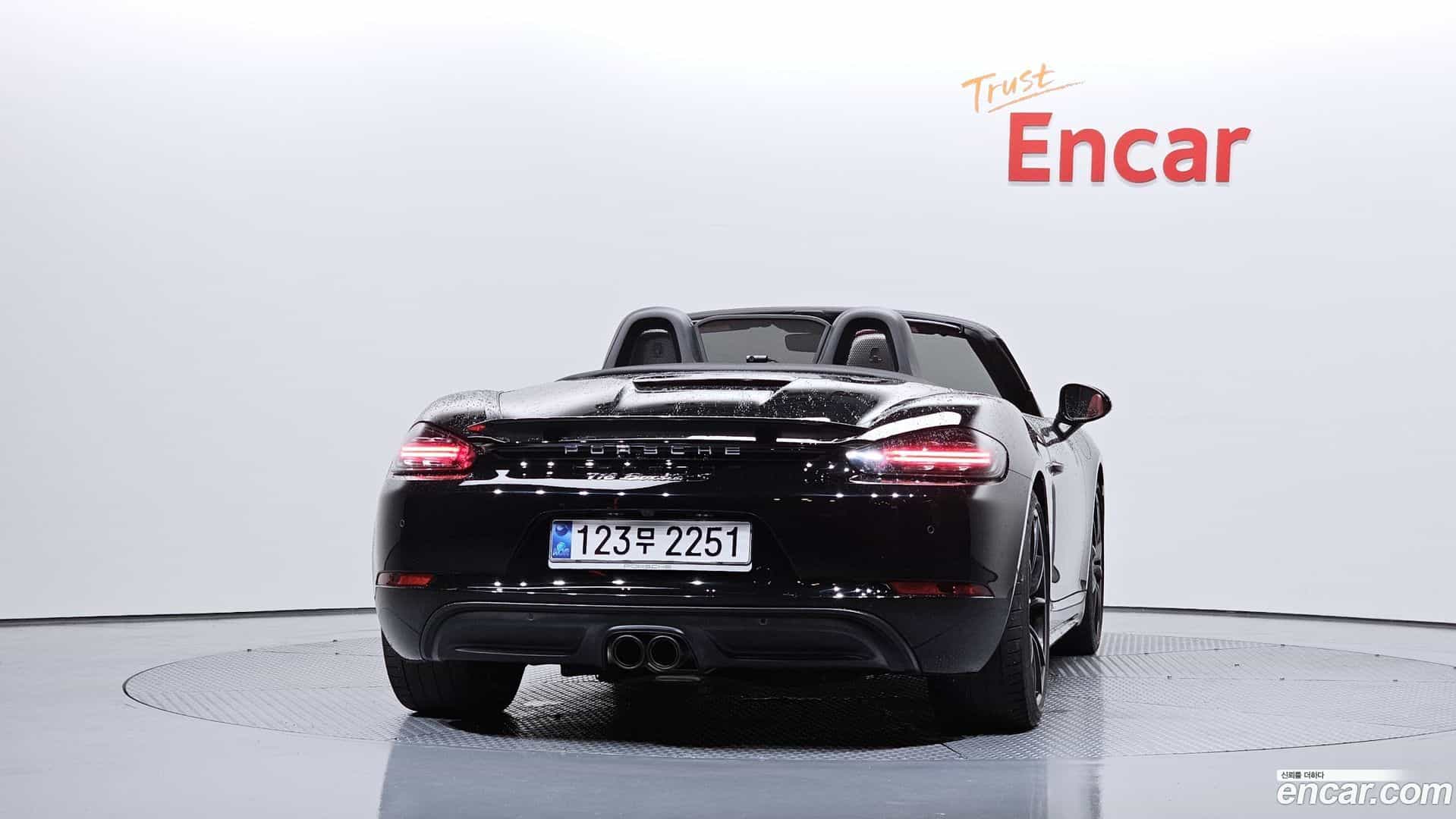 718 Porsche 2016.7-OUTER-004