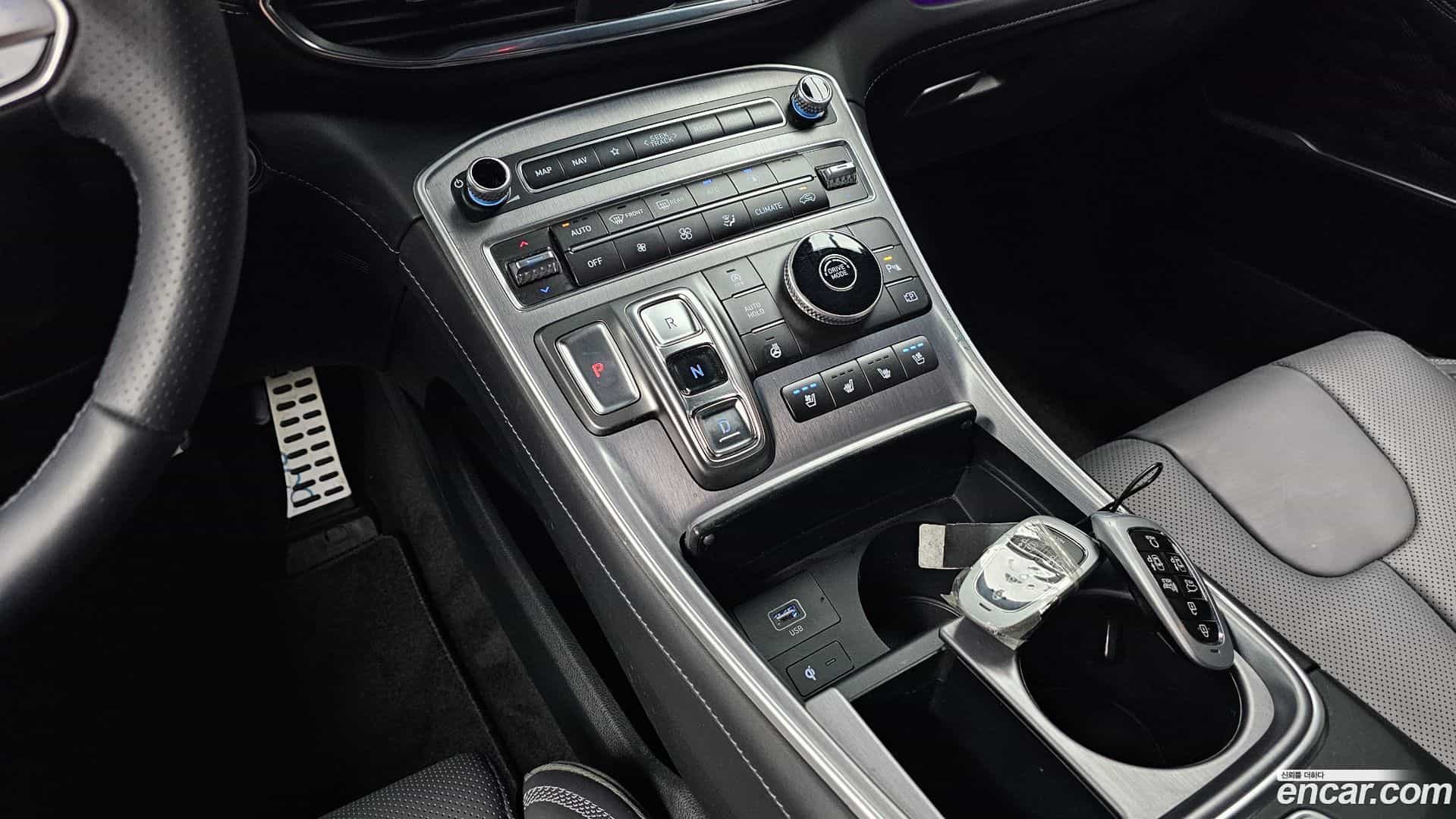 Santafe Hyundai 2023.0-INNER-009