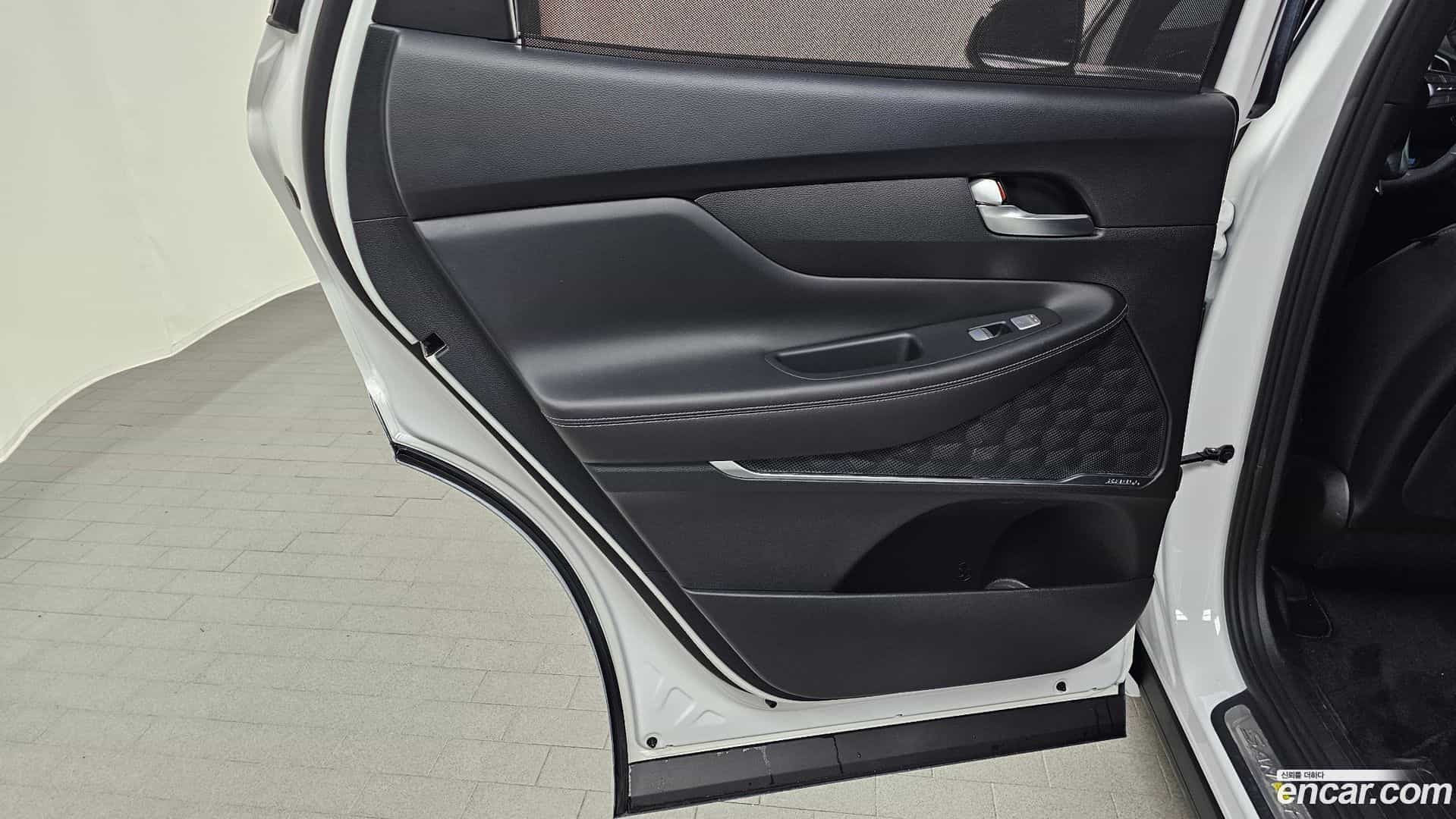 Santafe Hyundai 2023.0-INNER-035