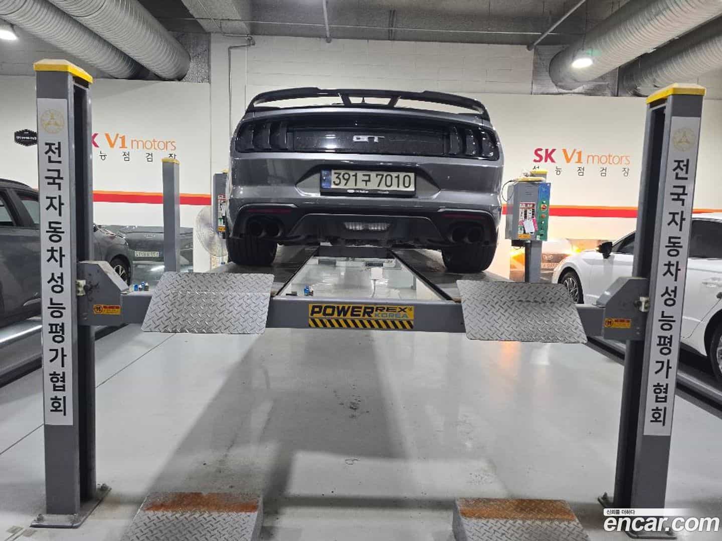 Mustang Ford 2021.8-OUTER-002