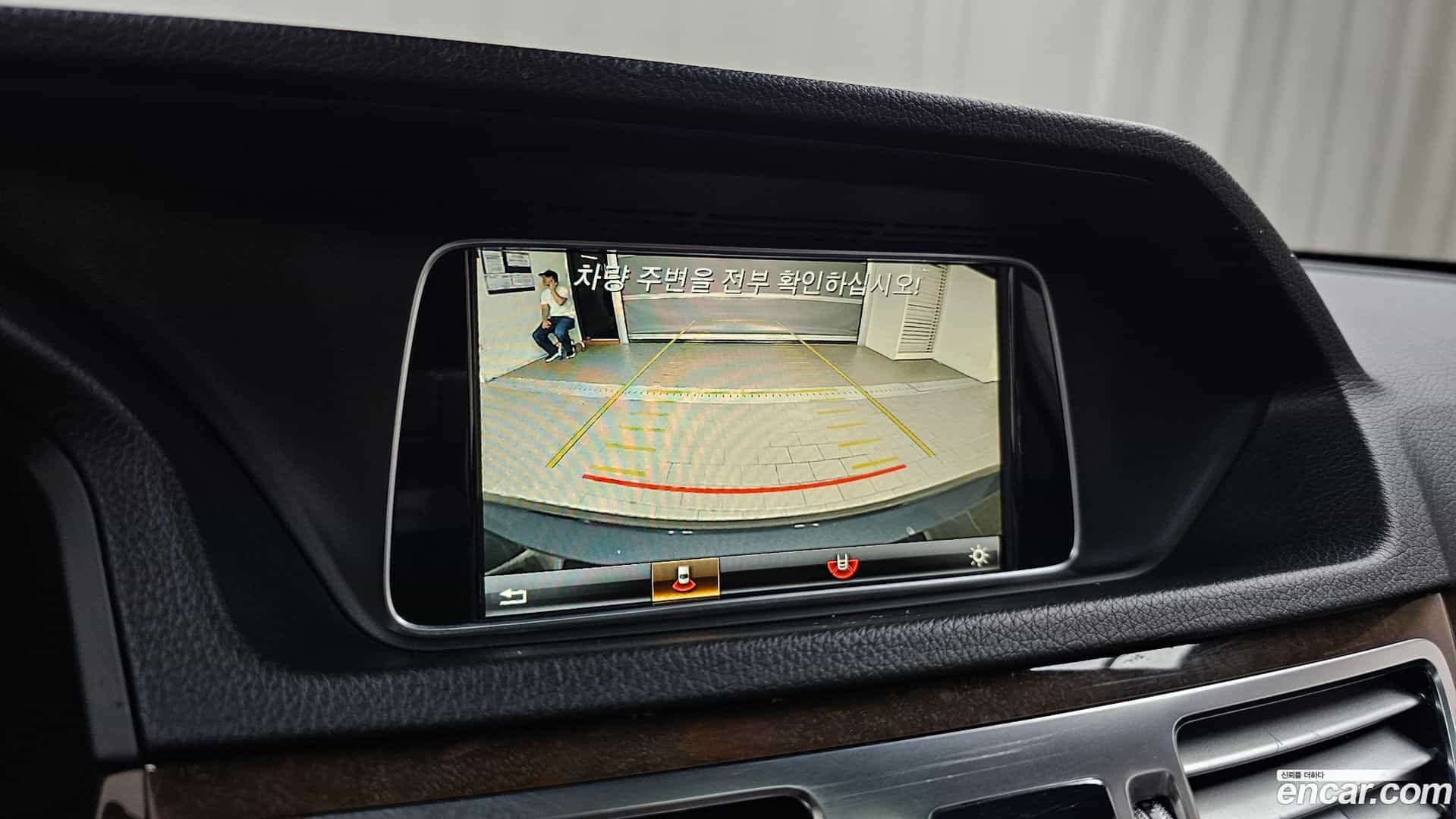 E-Class Mercedes-Benz 2016.0-OPTION-019