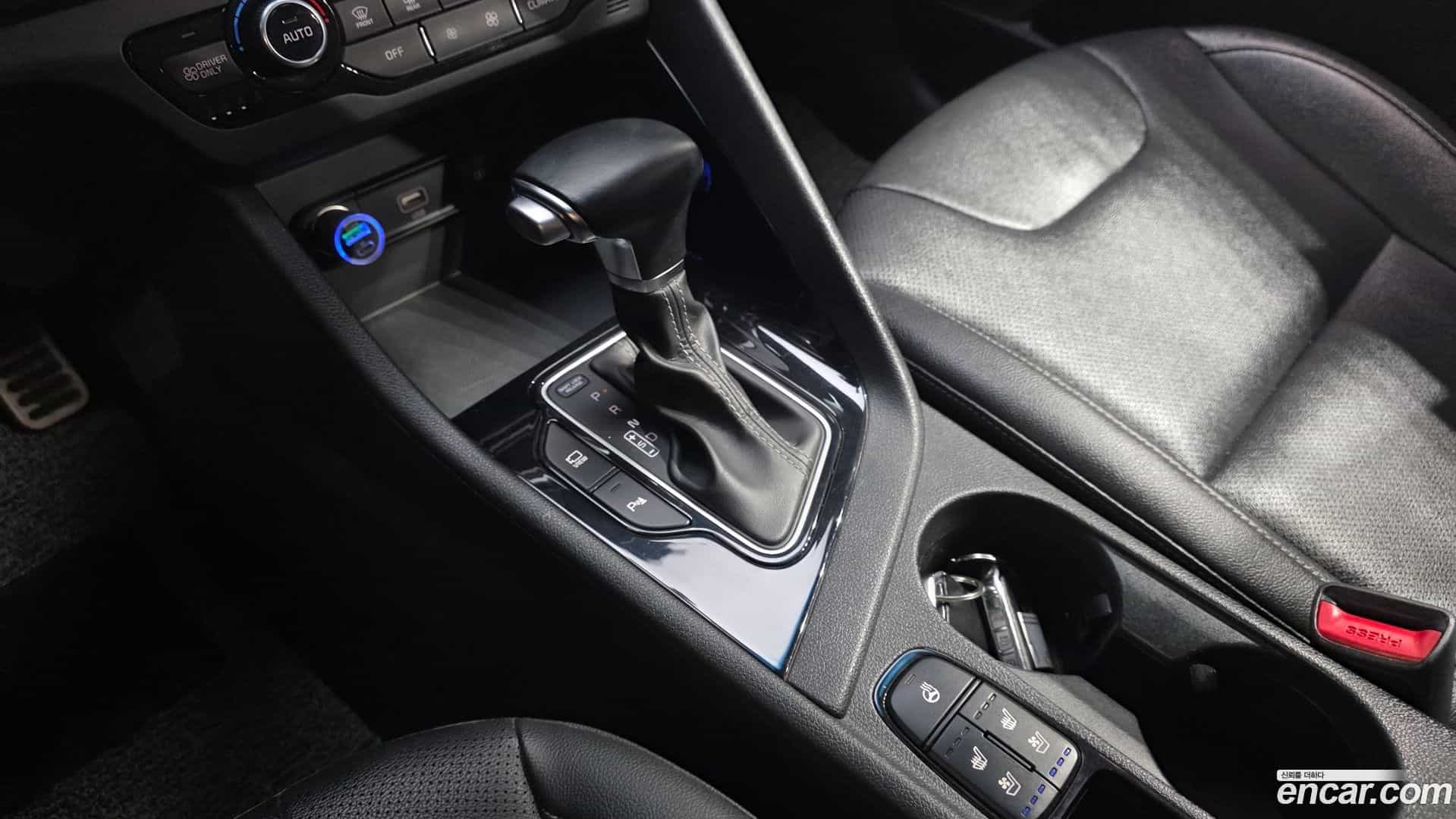 Niro Kia 2019.4-INNER-009