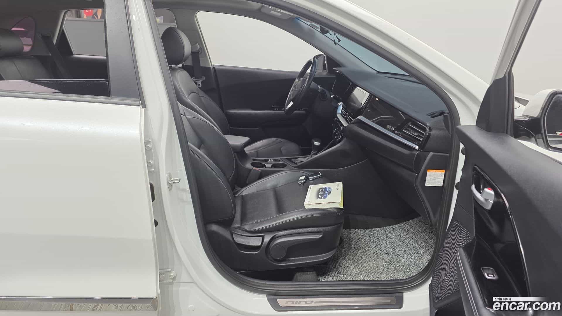 Niro Kia 2019.4-INNER-036