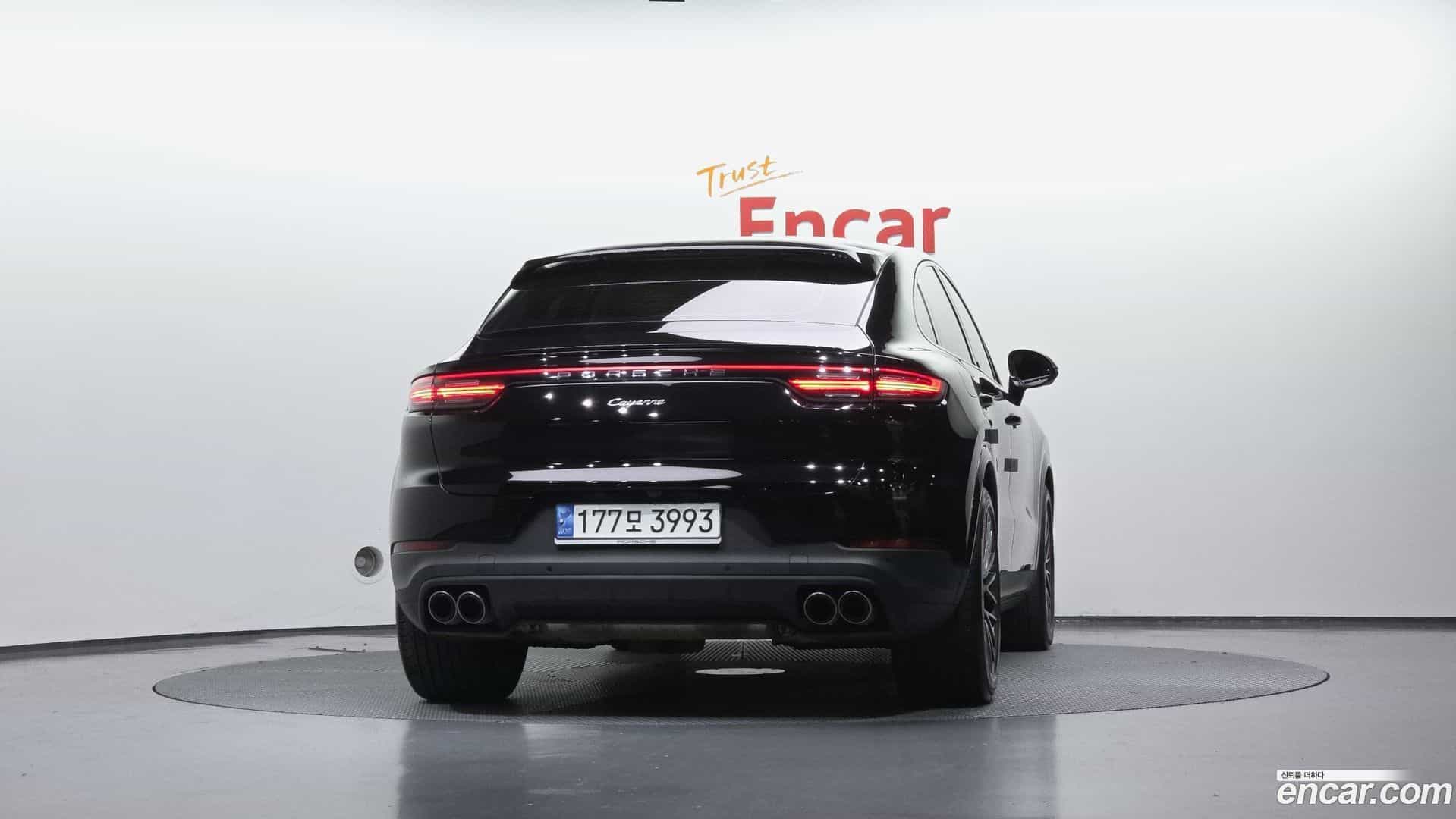 Cayenne Porsche 2022.10-OUTER-004