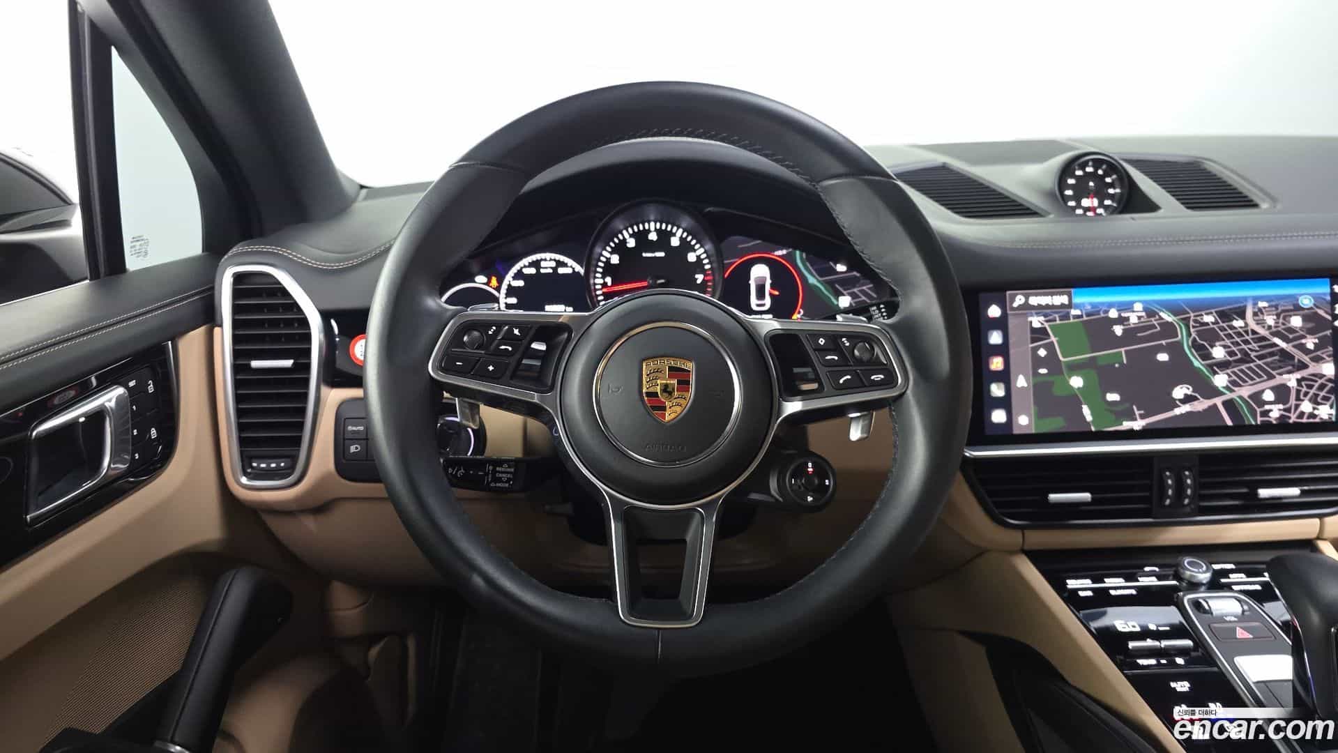 Cayenne Porsche 2022.10-OPTION-017