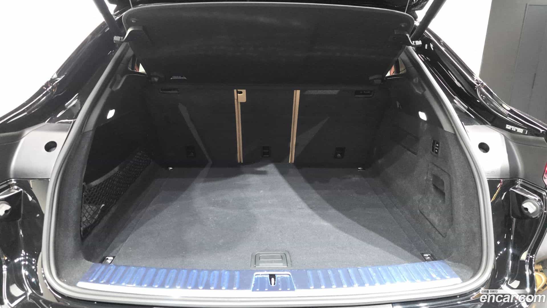 Cayenne Porsche 2022.10-OPTION-024