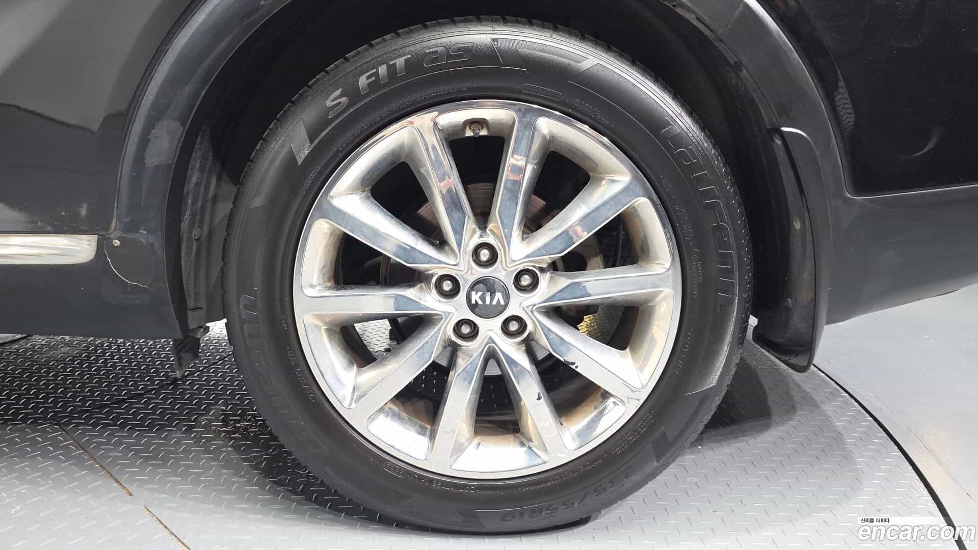 Sorento Kia 2015.8-OUTER-005