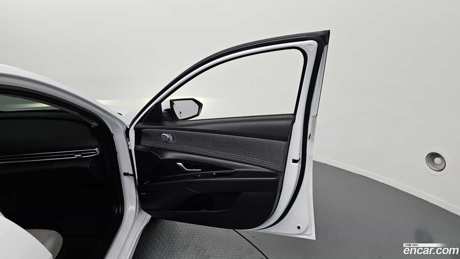 AVANTE Hyundai 2021.9-INNER-034