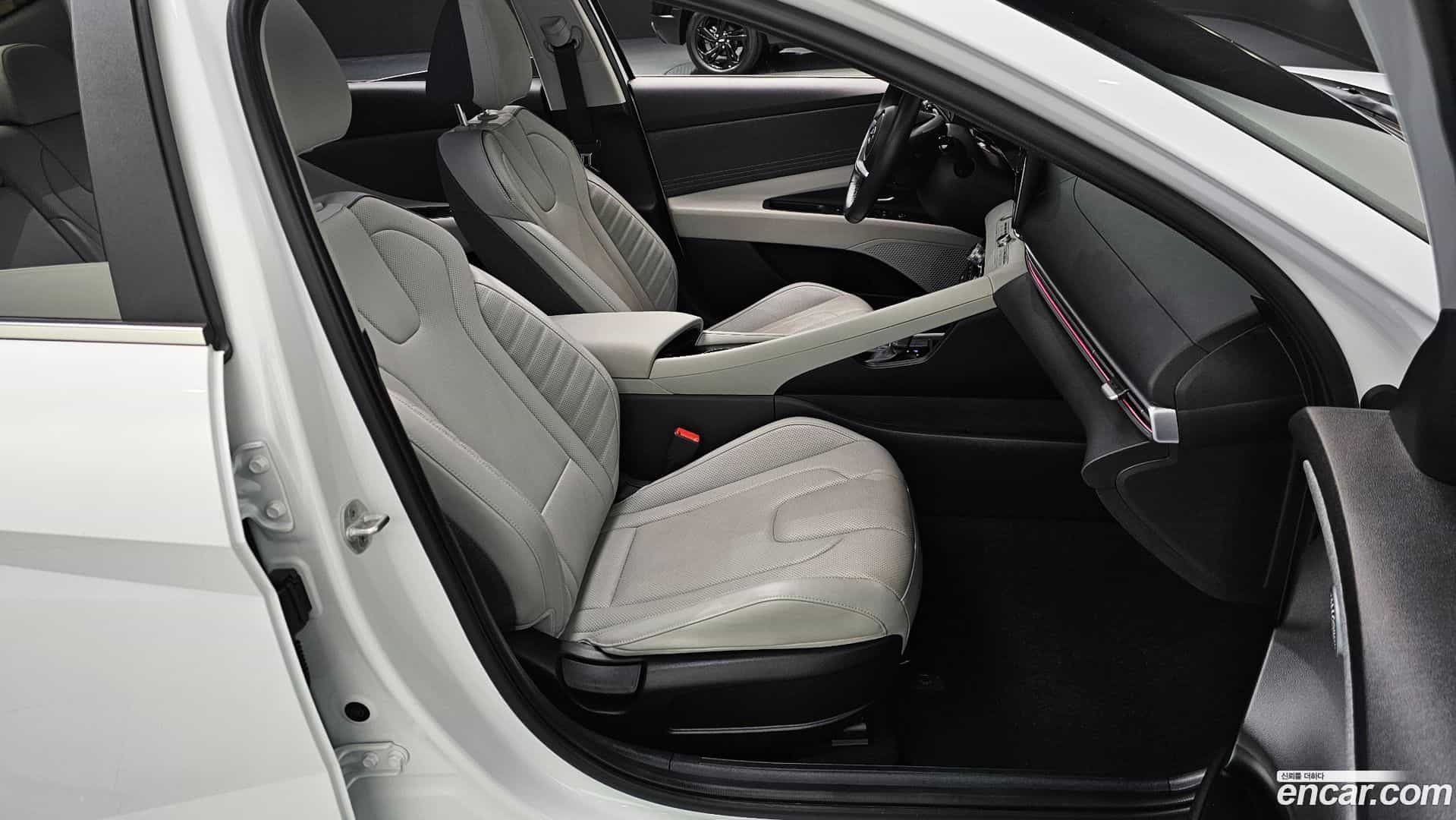 AVANTE Hyundai 2021.9-INNER-036