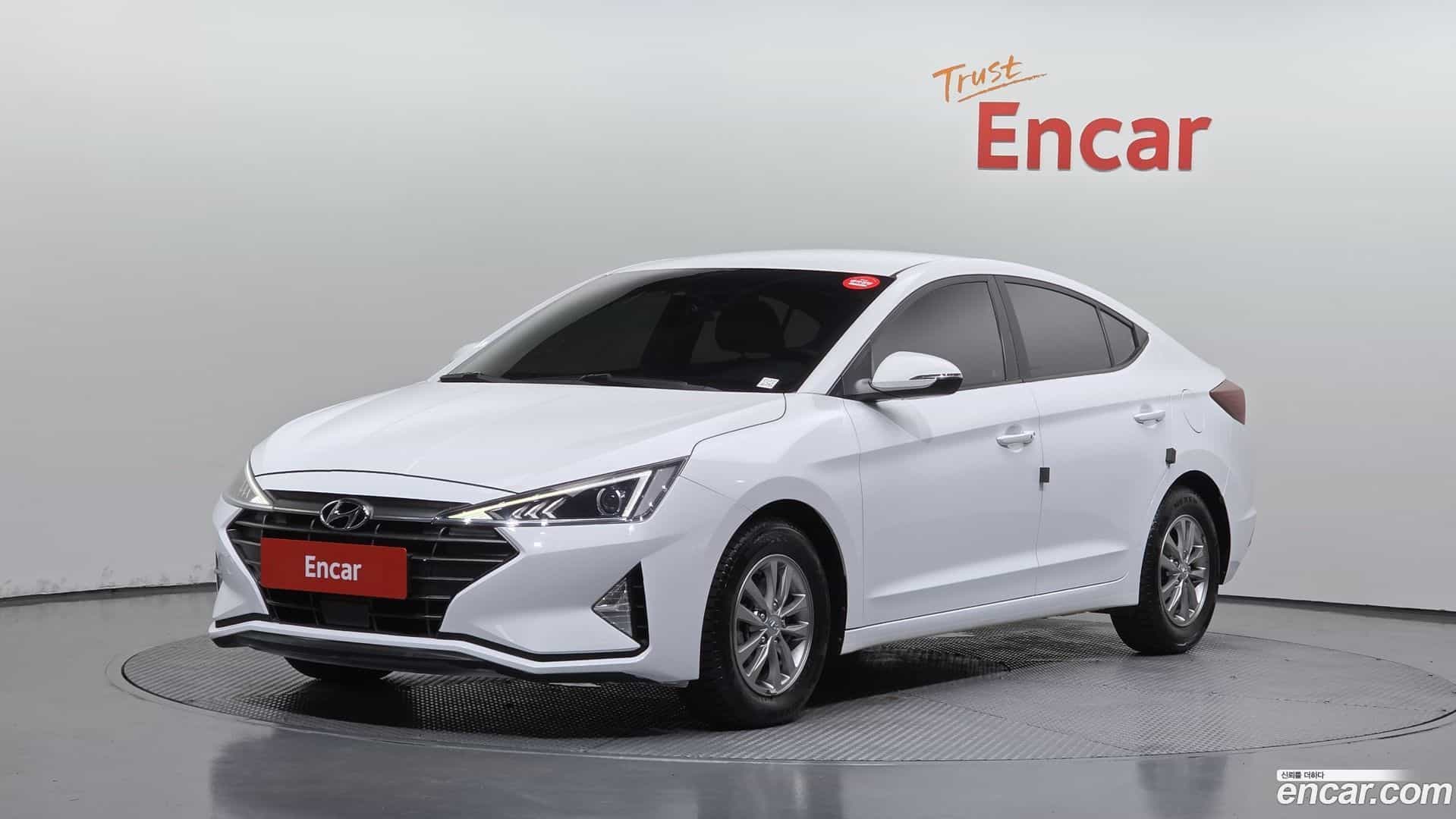 AVANTE Hyundai 2018.11-OUTER-001