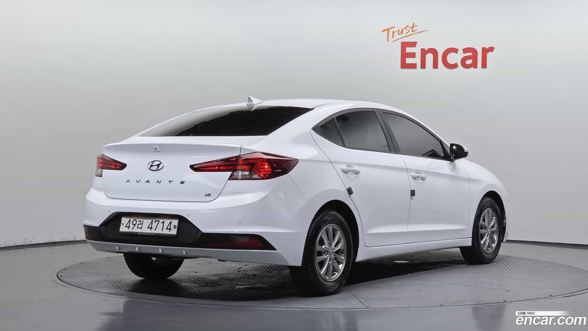 AVANTE Hyundai 2018.11-OUTER-002