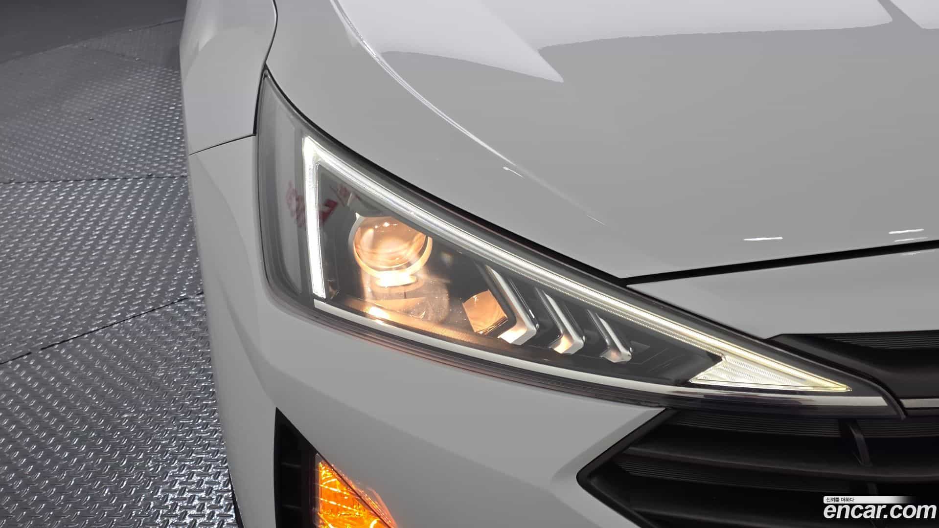 AVANTE Hyundai 2018.11-OUTER-032