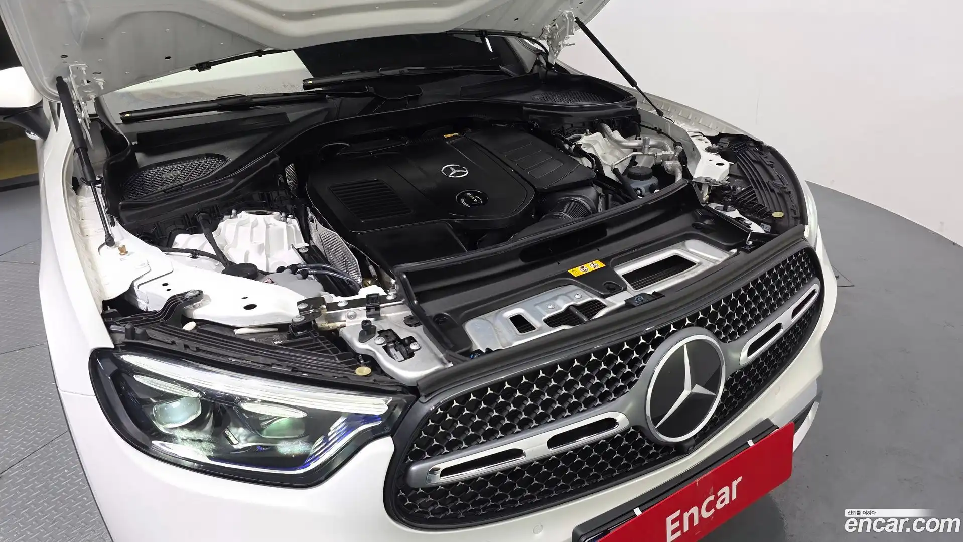 GLC-Class Mercedes-Benz 2025.0-OUTER-006