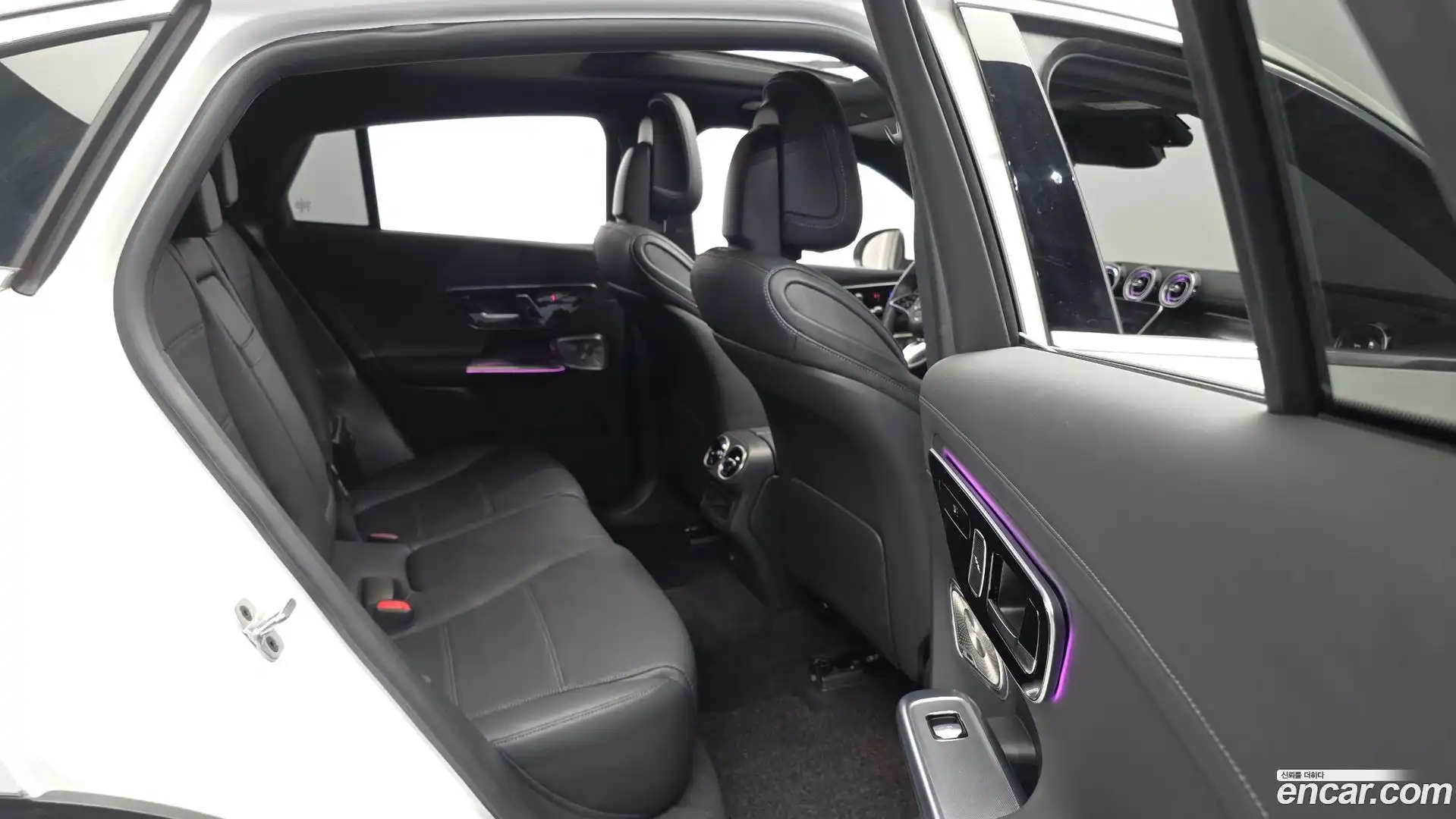 GLC-Class Mercedes-Benz 2025.0-OPTION-015