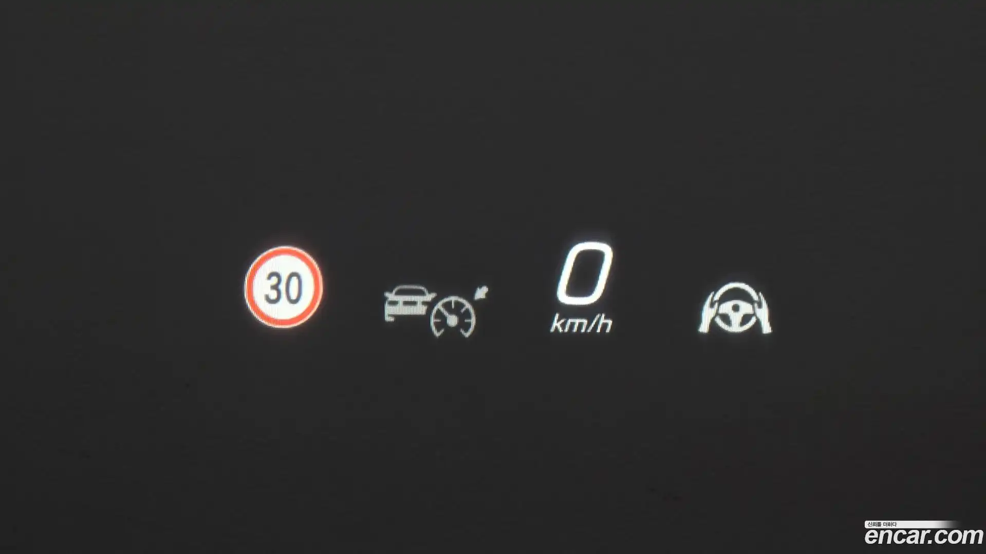 GLC-Class Mercedes-Benz 2025.0-OPTION-020