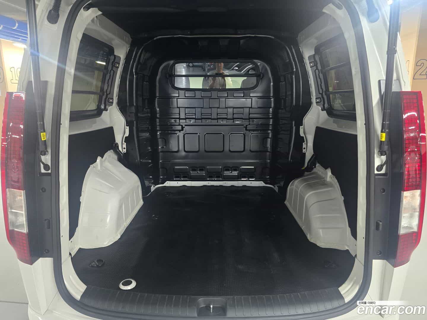 Staria Hyundai 2025.7-INNER-007