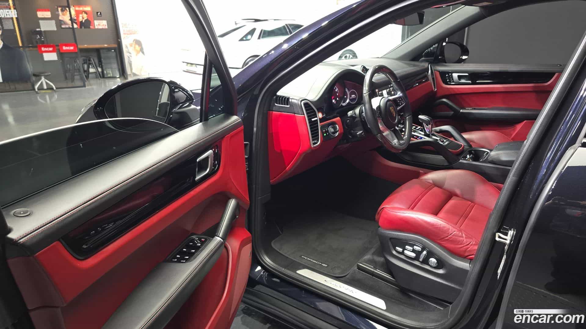 Cayenne Porsche 2021.5-INNER-010