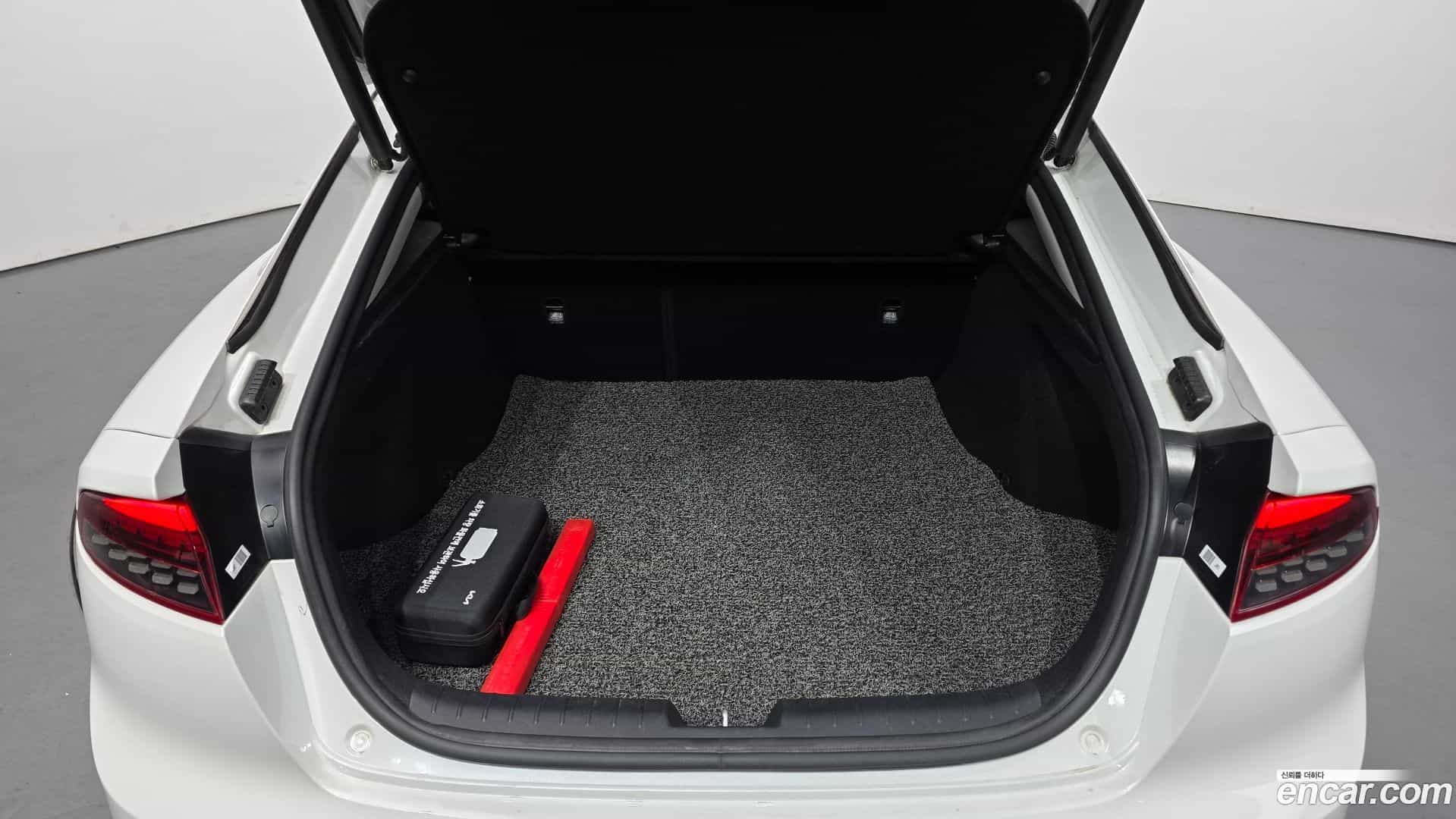 Stinger Kia 2021.0-OPTION-022