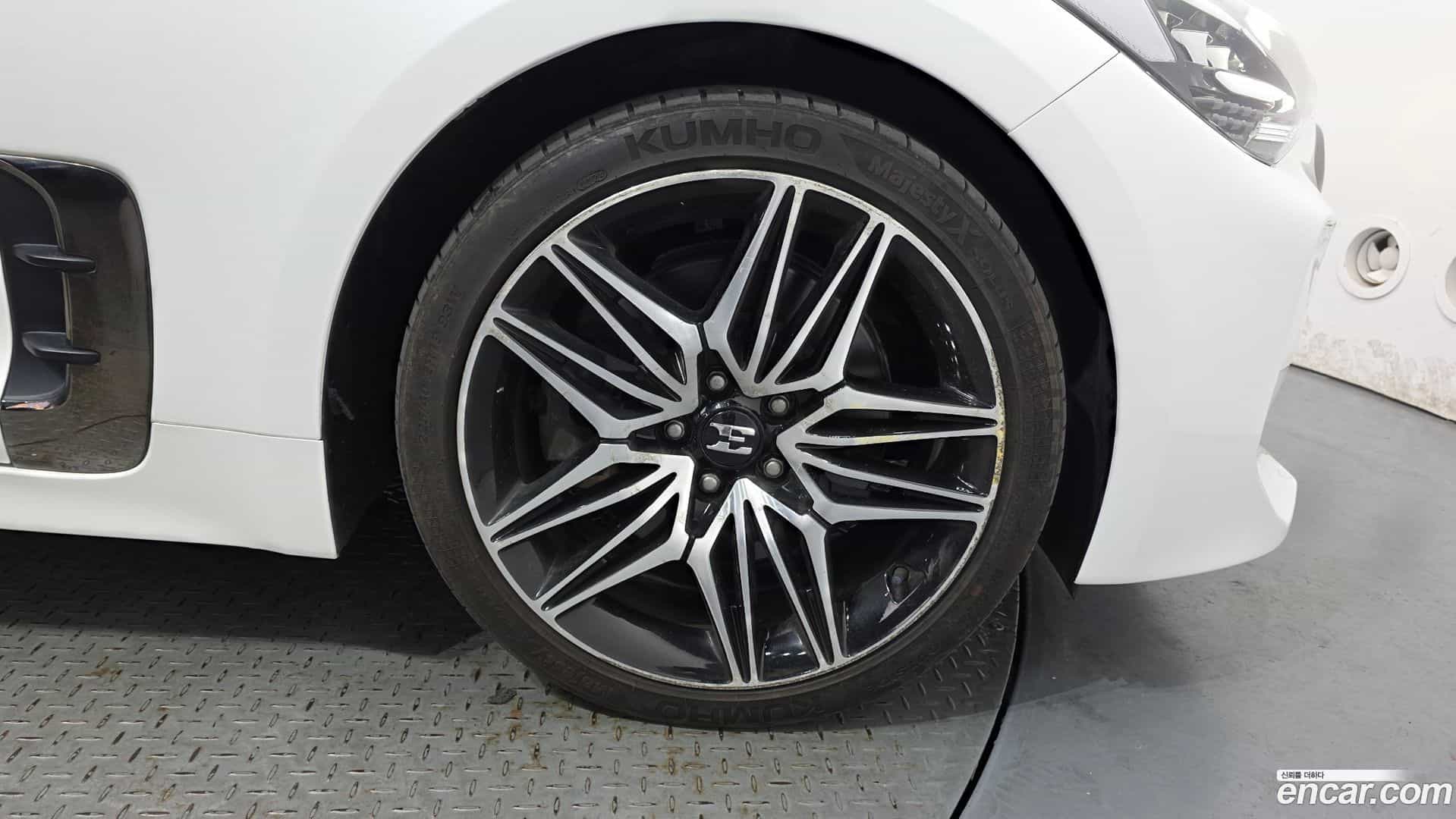 Stinger Kia 2021.0-OUTER-031