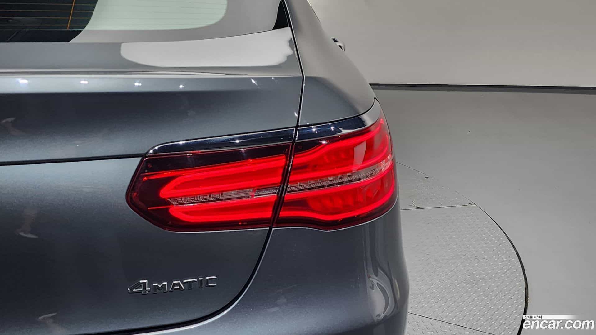 GLC-Class Mercedes-Benz 2019.8-OUTER-033
