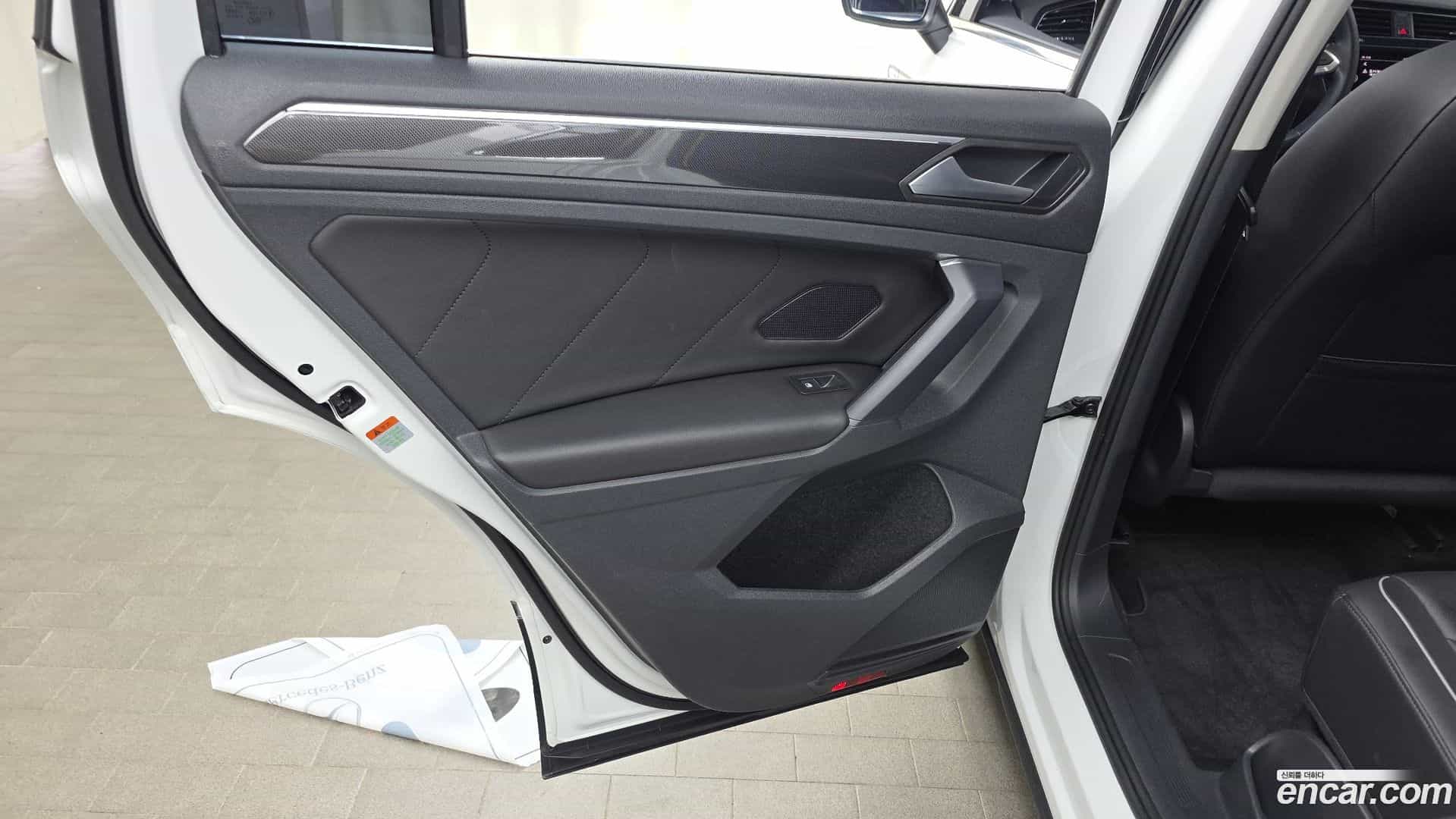 Tiguan Volkswagen 2023.10-INNER-035