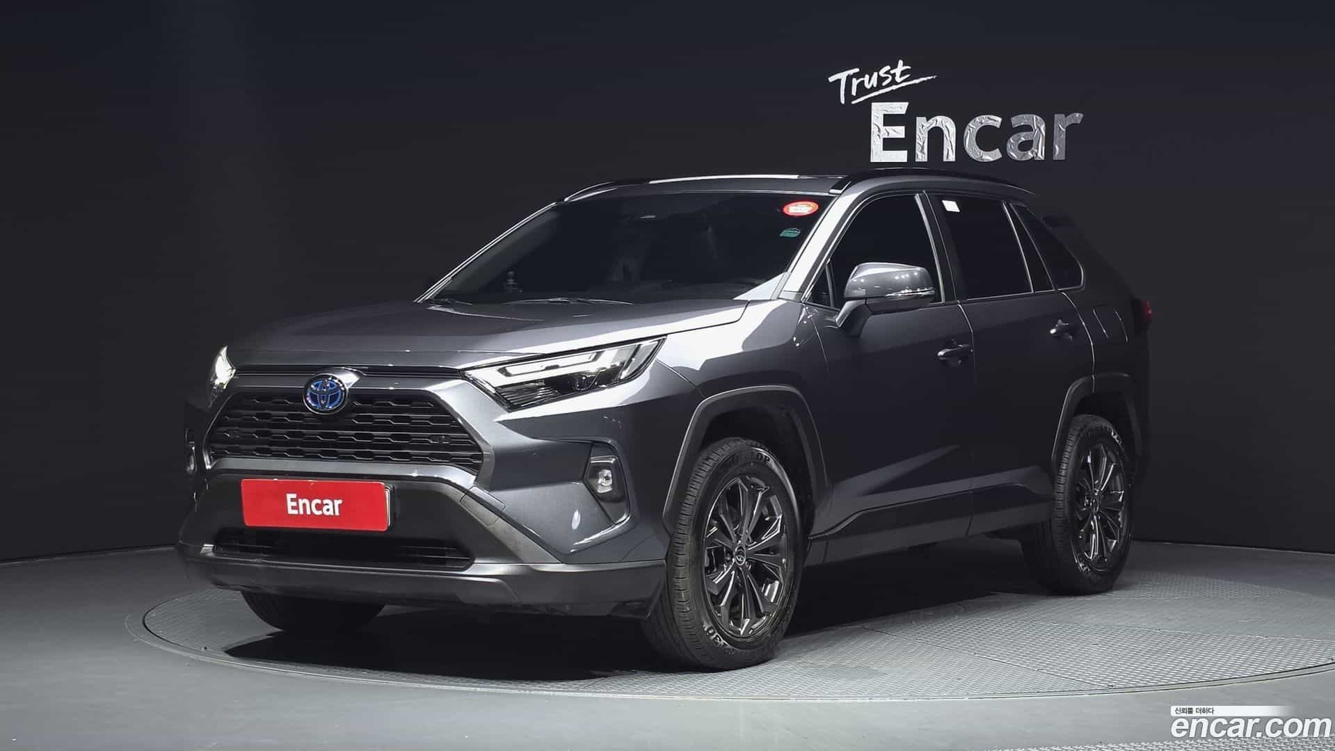 RAV4 Toyota 2022.11-OUTER-001
