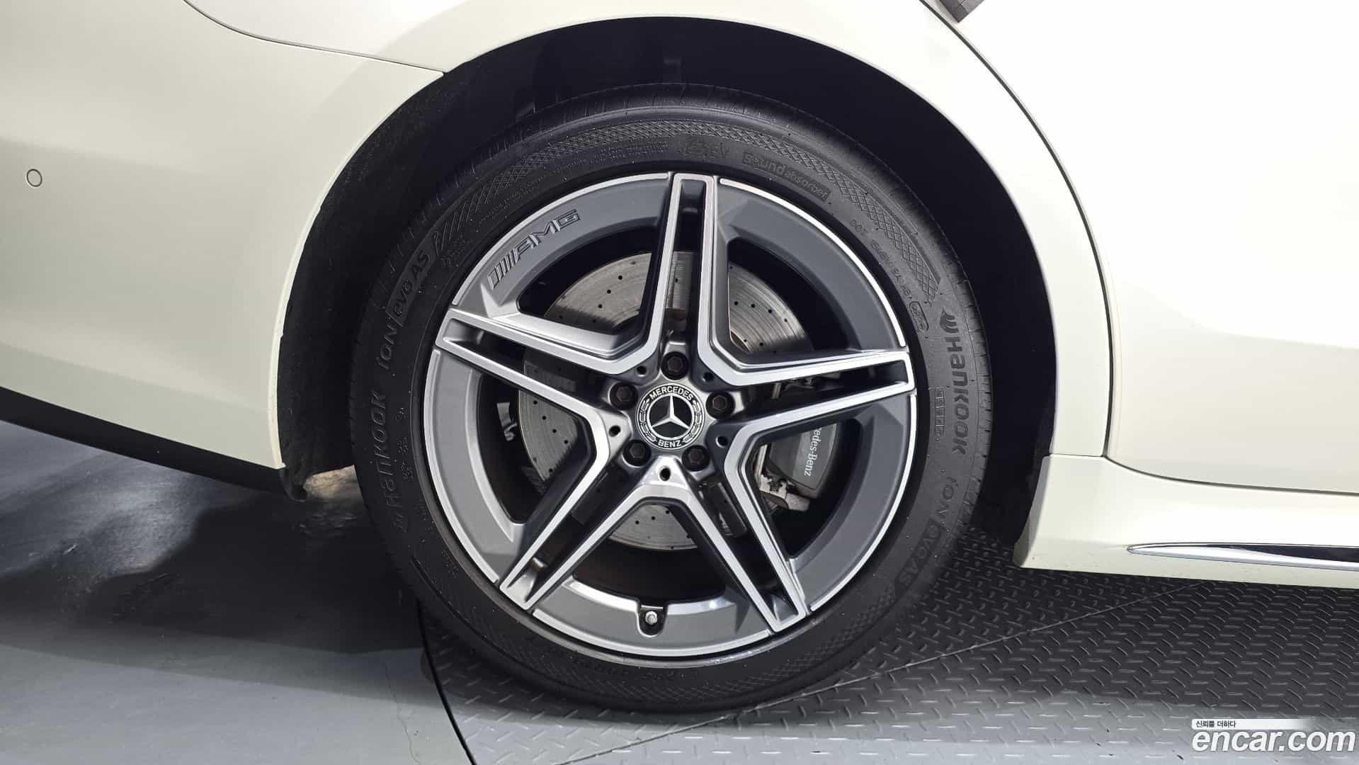 S-Class Mercedes-Benz 2022.1-OUTER-005