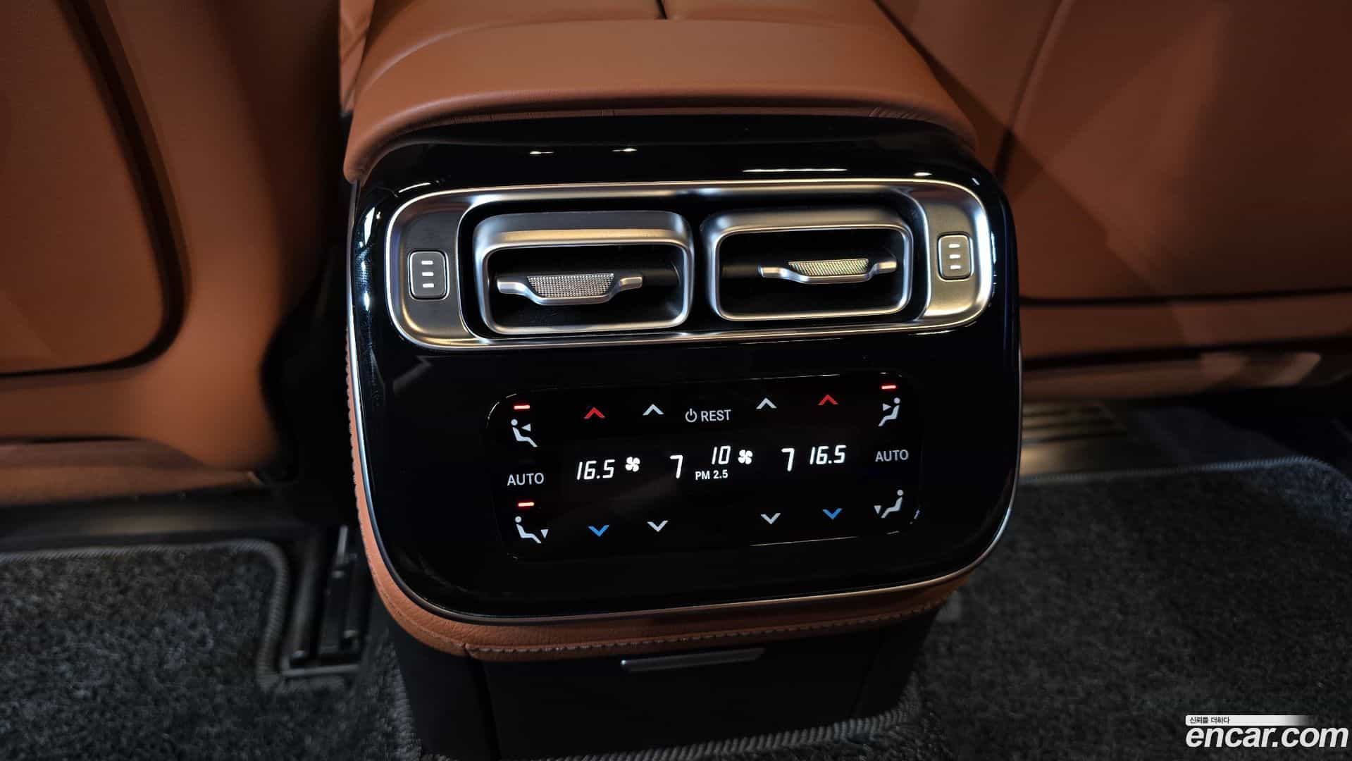 S-Class Mercedes-Benz 2022.1-OPTION-044